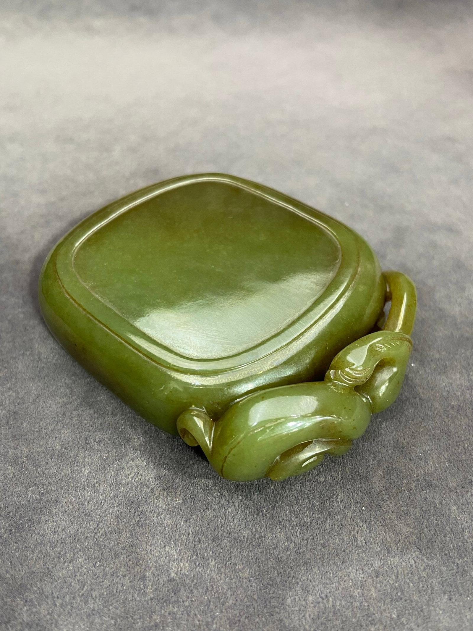 An Exquisite Yellow Jade Chi-Dragon Pattern Brush Washer - 5