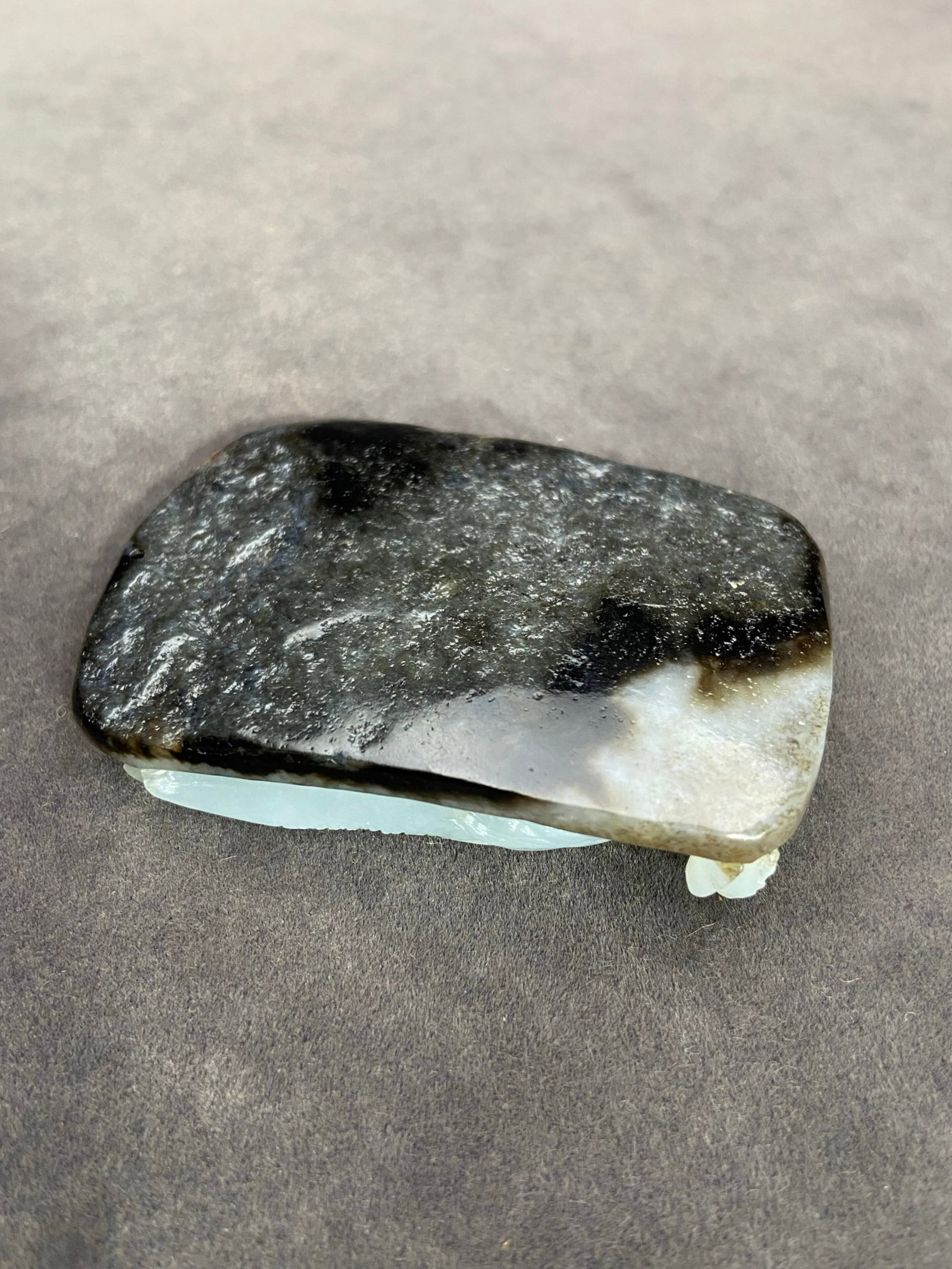 An Exquisite White Jade Eagle Pattern Pendant - 7