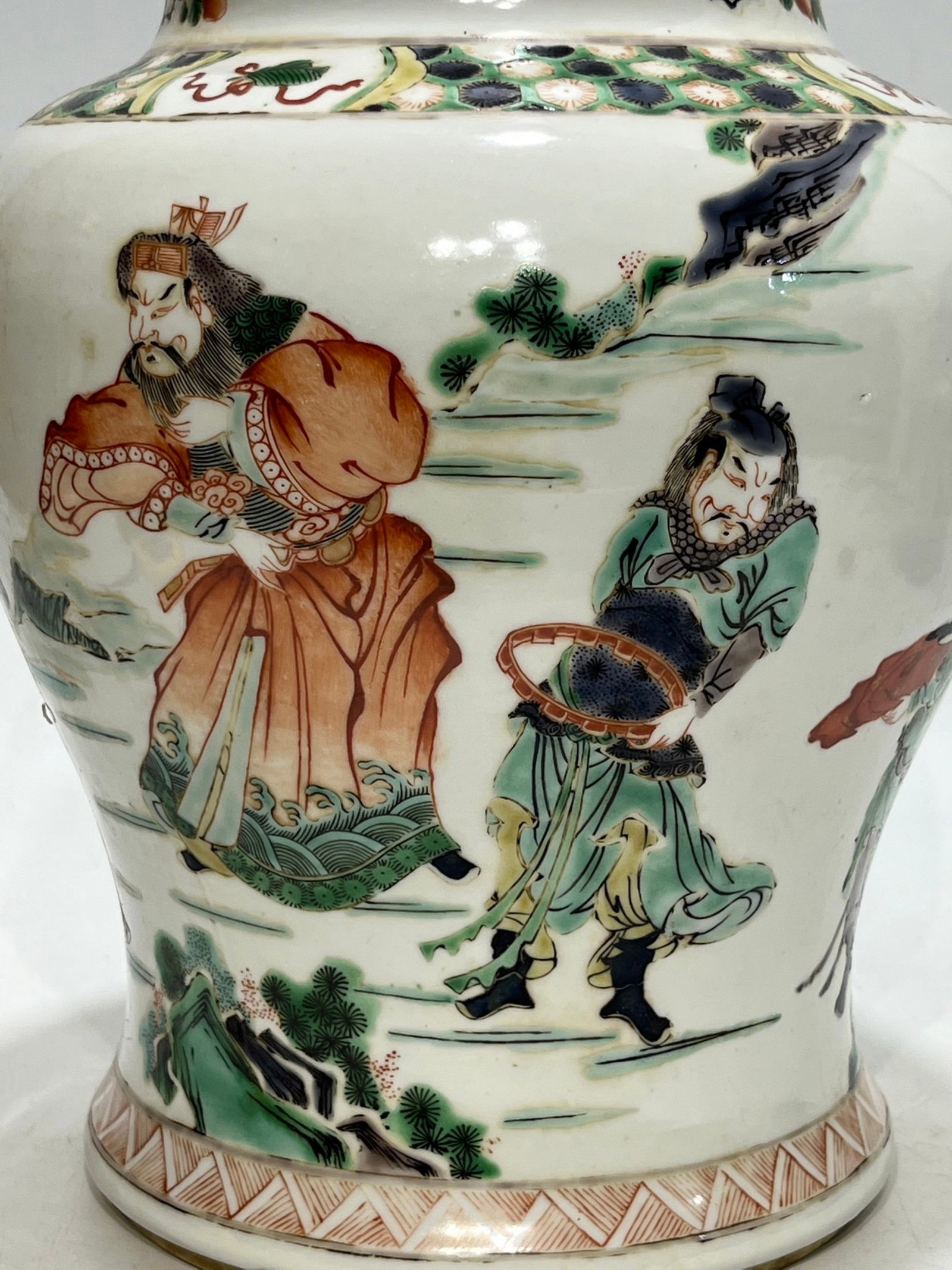 An Exquisite Wucai Figure Pattern Jar - 3