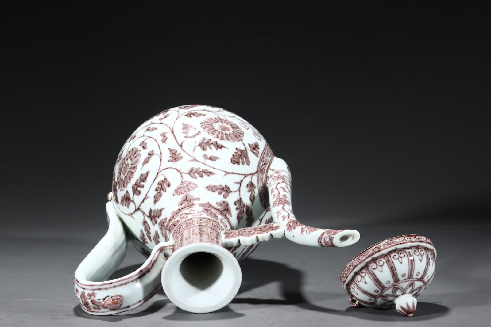 A Rare Underglaze-Red Lotus Pattern Flagon - 7