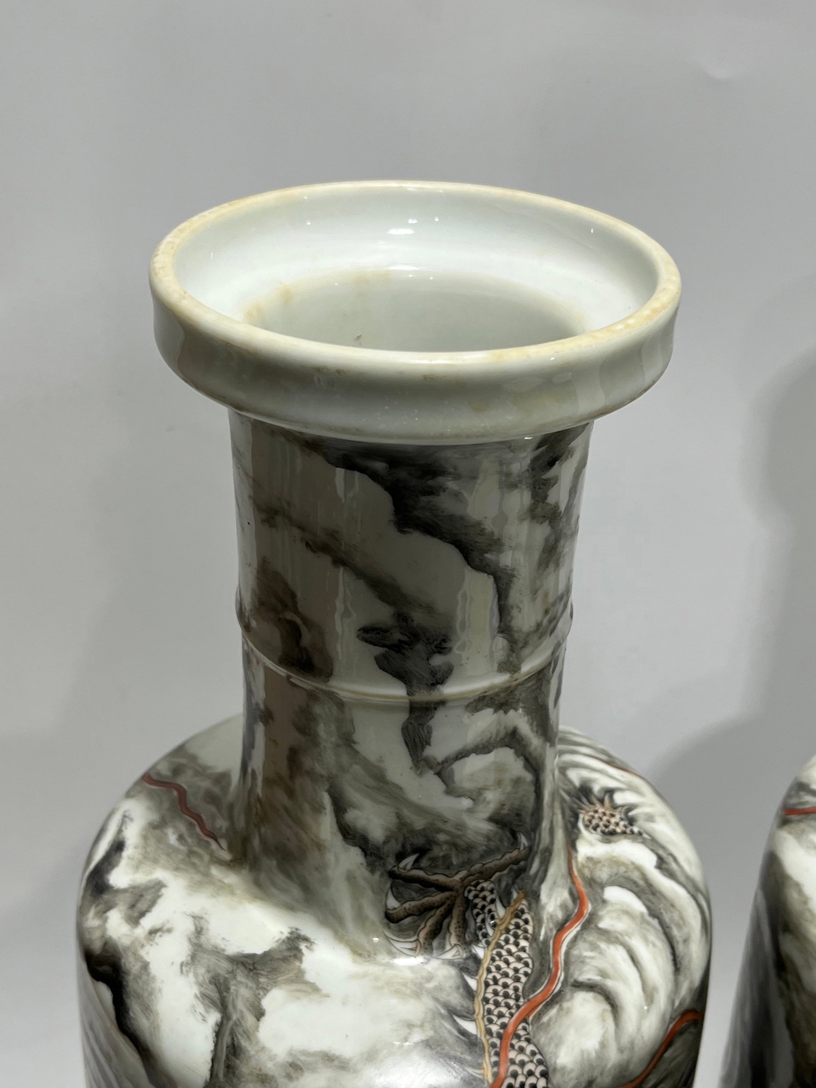 An Exquisite Ink Color Seawater and Dragon Pattern Vase: An Exquisite Ink Color Seawater and Dragon Pattern Vase,Qing Dynasty,China,Size:17.7in 墨彩海水龙纹瓶,中国清代
