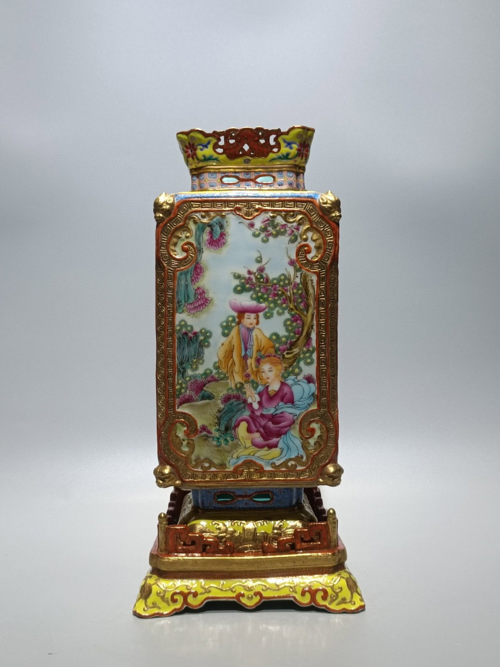 A Rare Enamel Painted Gold Landscape and Figure Pattern Palace Lantern: A Rare Enamel Painted Gold Landscape and Figure Pattern Palace Lantern,Qing Dynasty,China,Qianlong Six-character Mark,Size:13.8inx6.4in