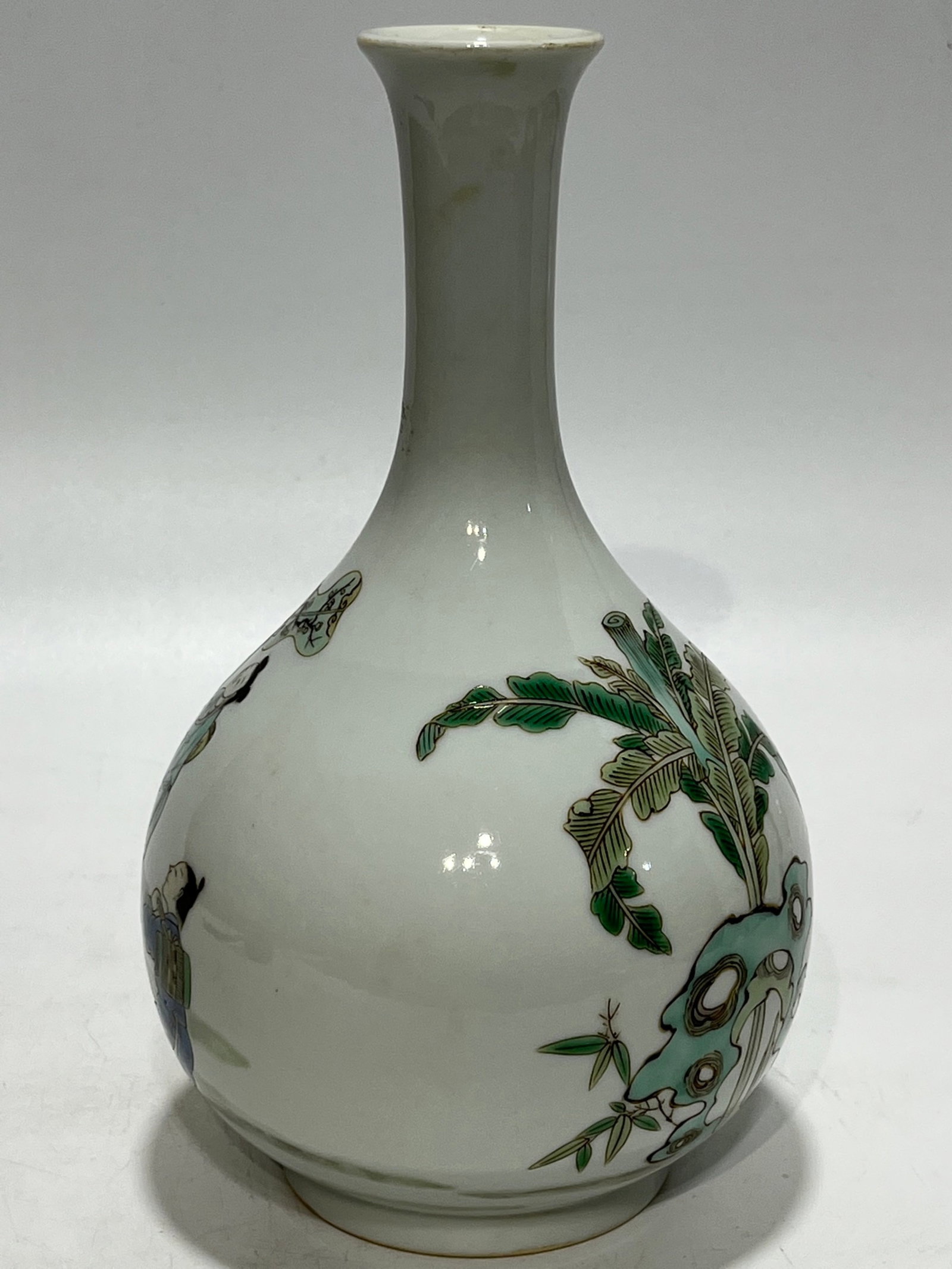 An Exquisite Kangxi Wucai Figure Pattern Vase - 3