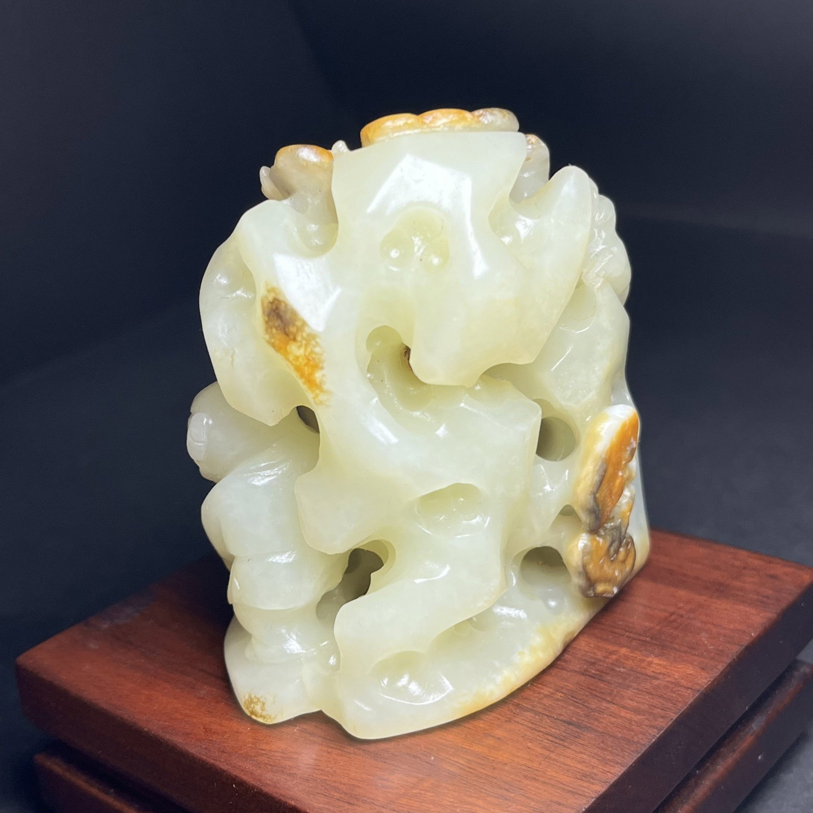 An Exquisite White Jade Figure Pattern Ornament - 5