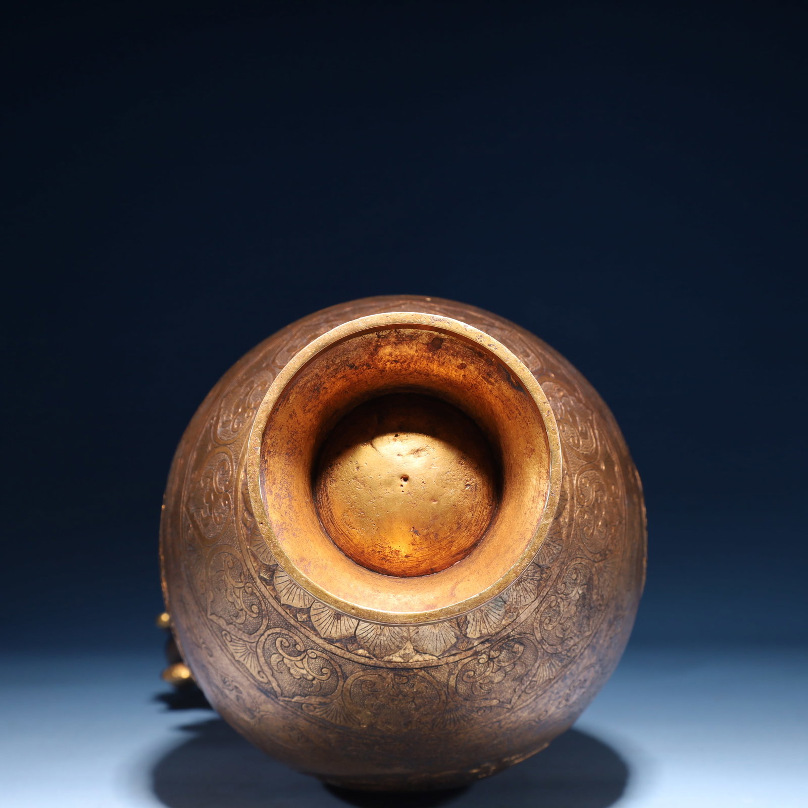 An Exquisite Gilt Bronze Auspicious Beast Pattern Ewer - 11