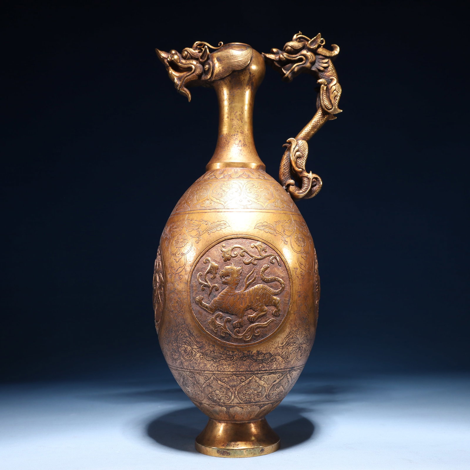 An Exquisite Gilt Bronze Auspicious Beast Pattern Ewer - 6