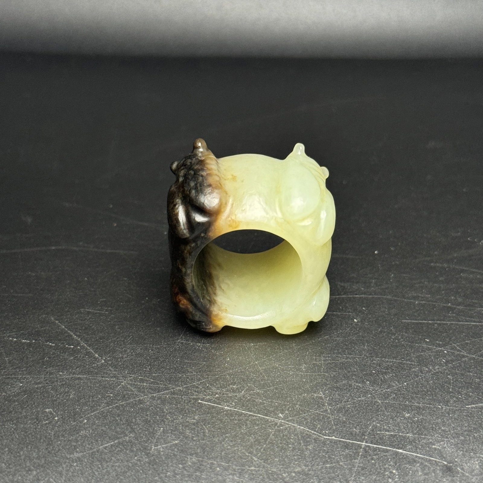An Exquisite White Jade Cicada Pattern Thumb Ring - 7