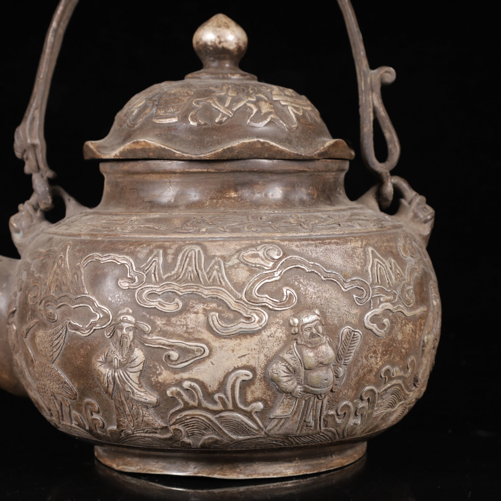 An Exquisite Silver-Plated Bronze Figure Pattern Ewer - 5