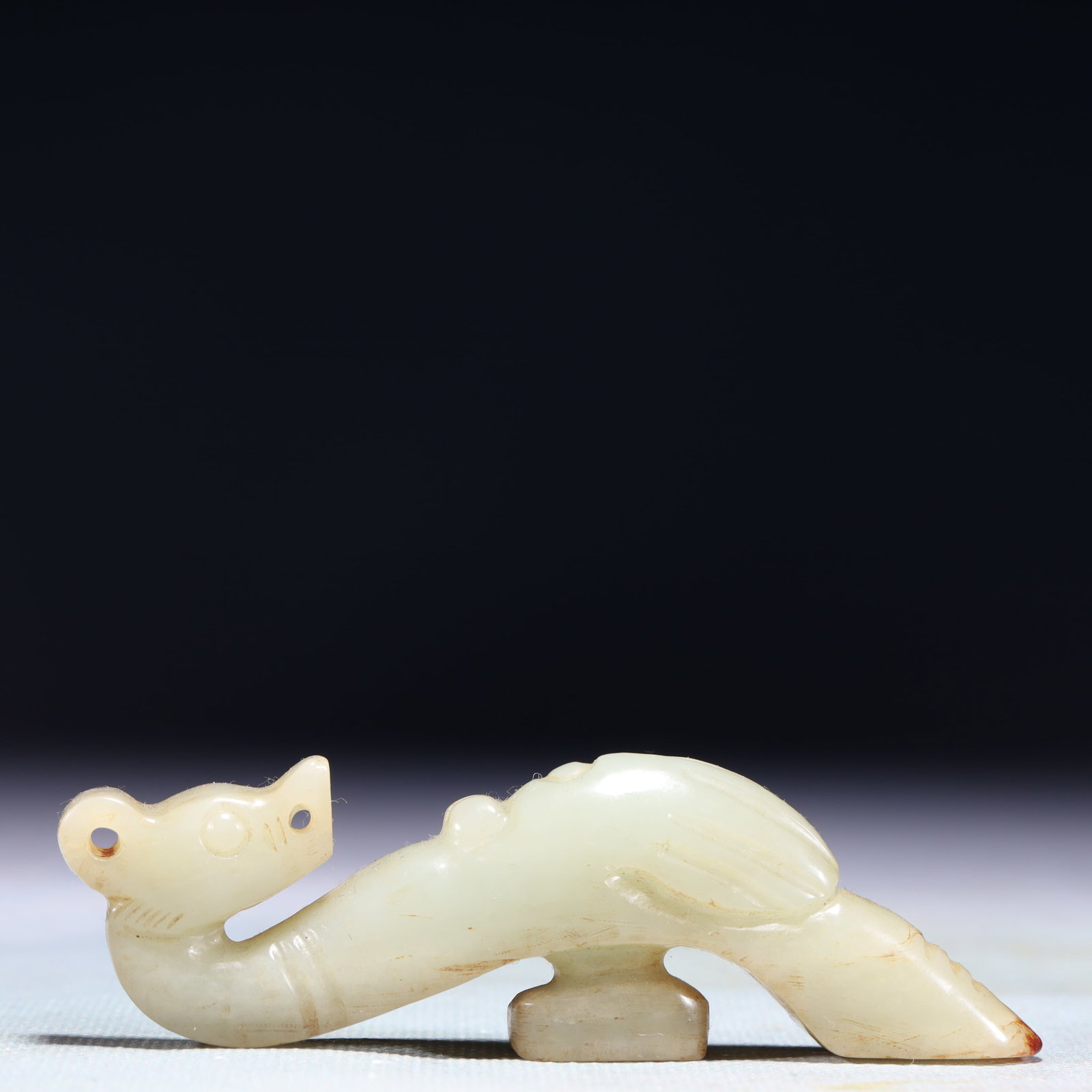 An Exquisite White Jade Dragon Pattern Buckle - 4