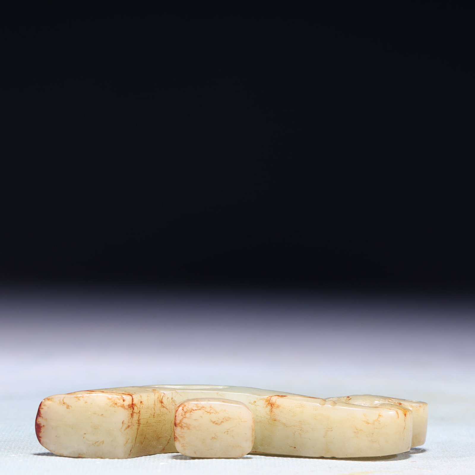 An Exquisite White Jade Dragon Pattern Buckle - 7