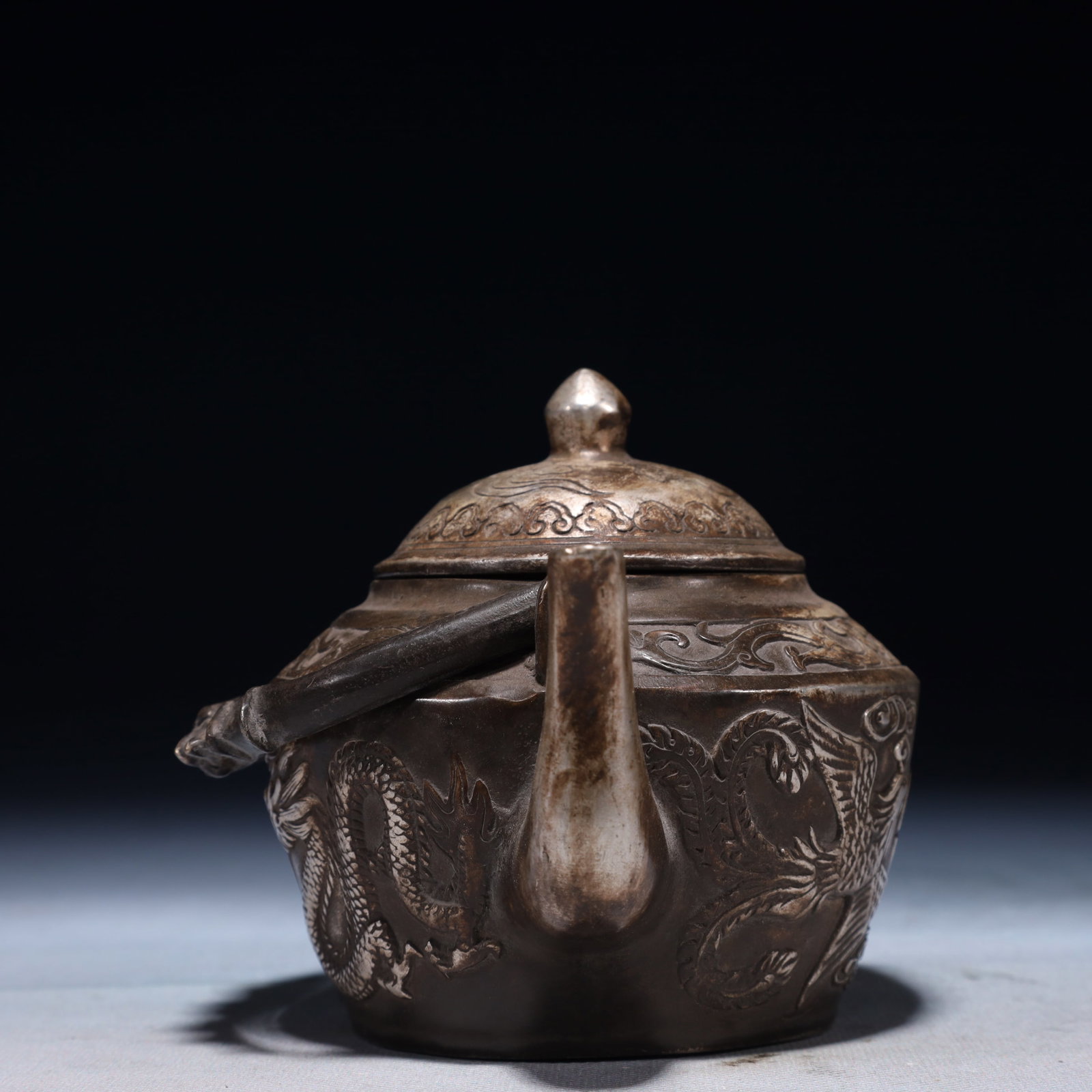 An Exquisite Silver-plated Bronze Dragon and Phoenix Pattern Loop-Handled Pot - 3
