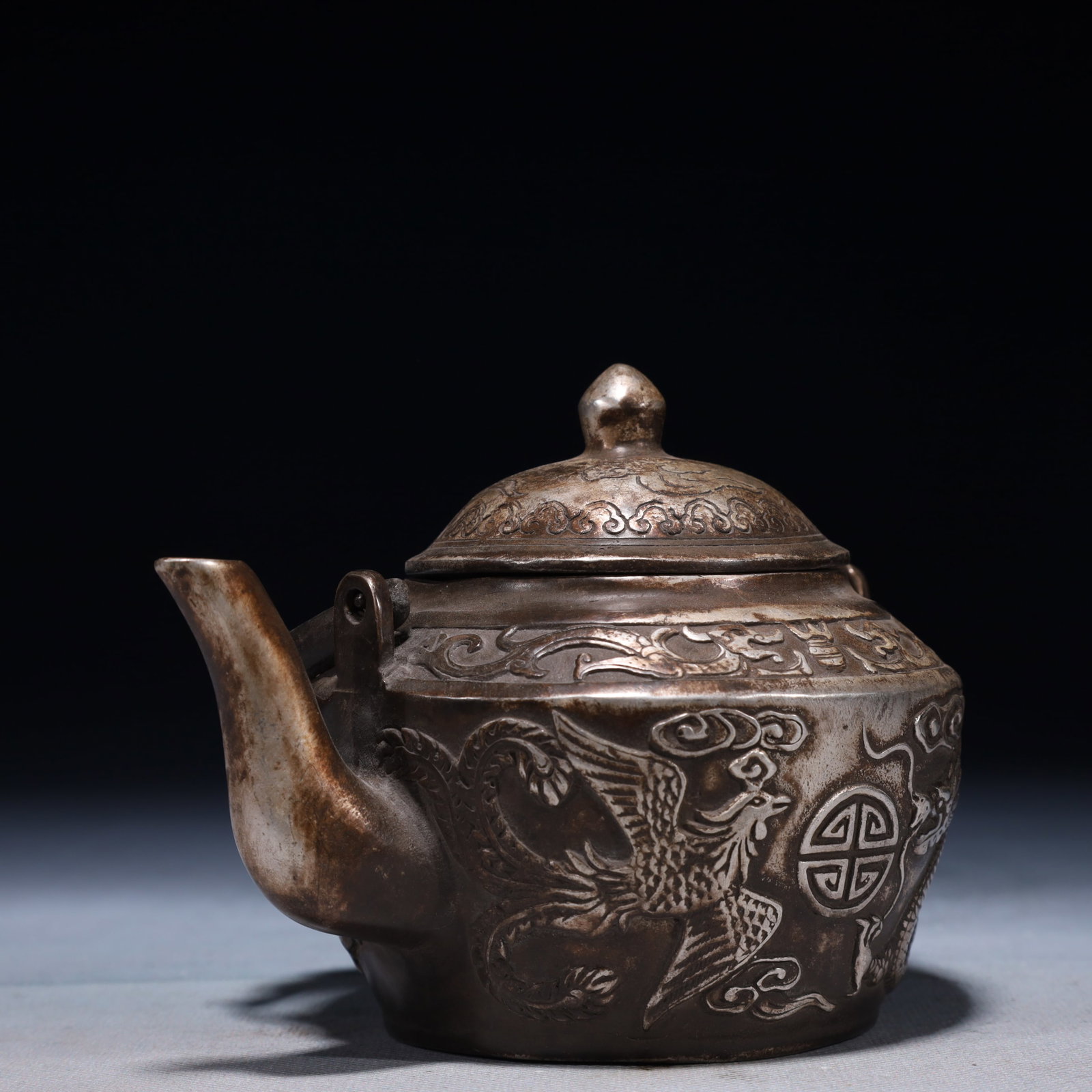 An Exquisite Silver-plated Bronze Dragon and Phoenix Pattern Loop-Handled Pot - 4