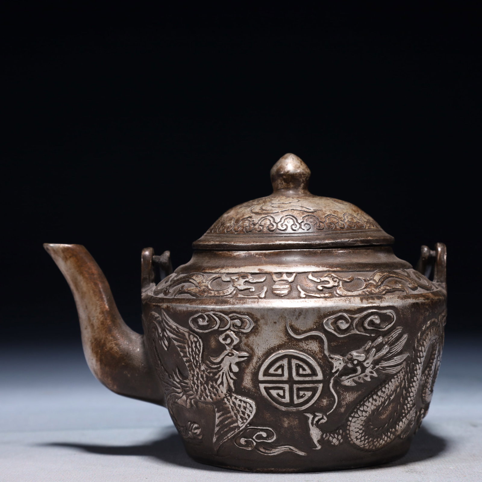 An Exquisite Silver-plated Bronze Dragon and Phoenix Pattern Loop-Handled Pot - 5