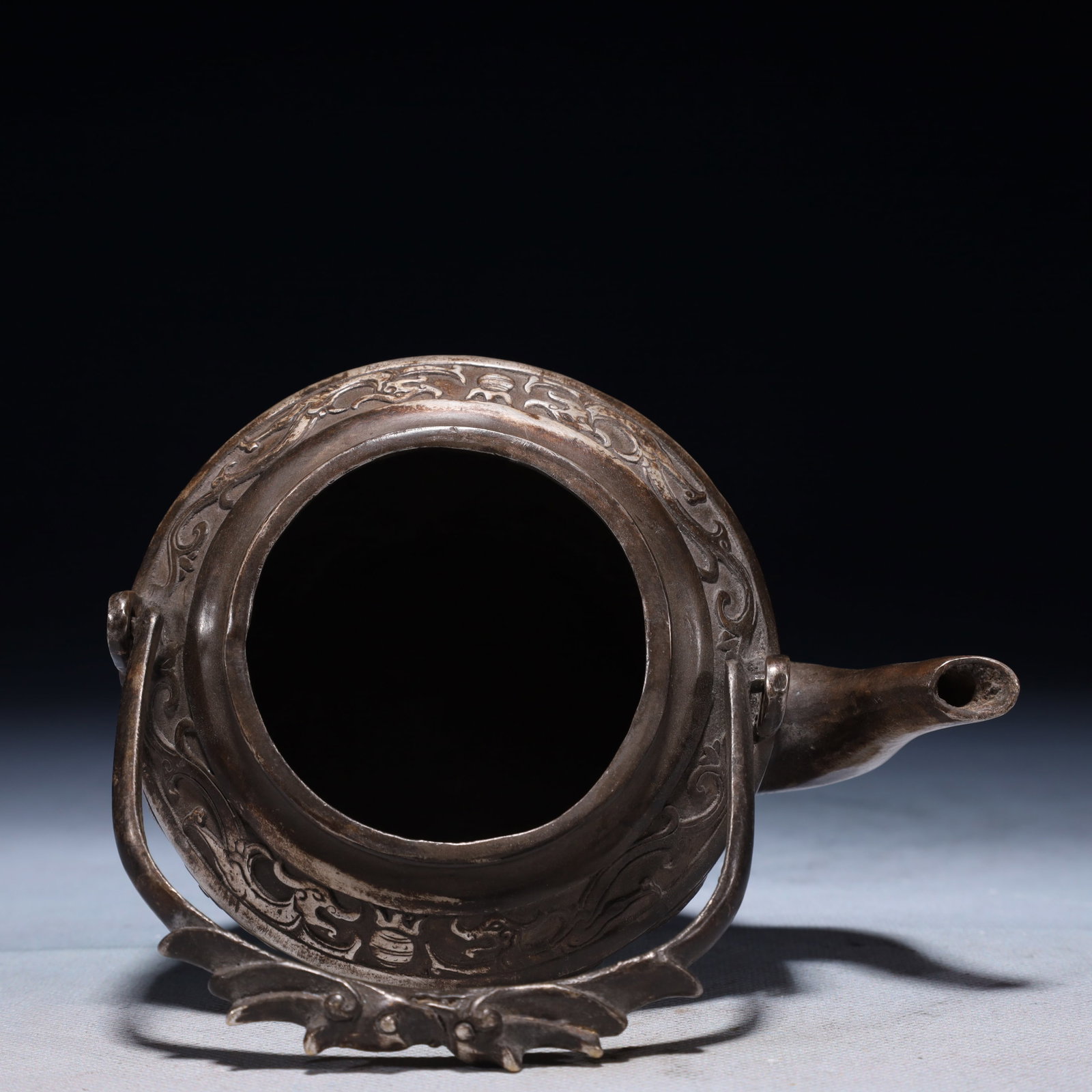An Exquisite Silver-plated Bronze Dragon and Phoenix Pattern Loop-Handled Pot - 8