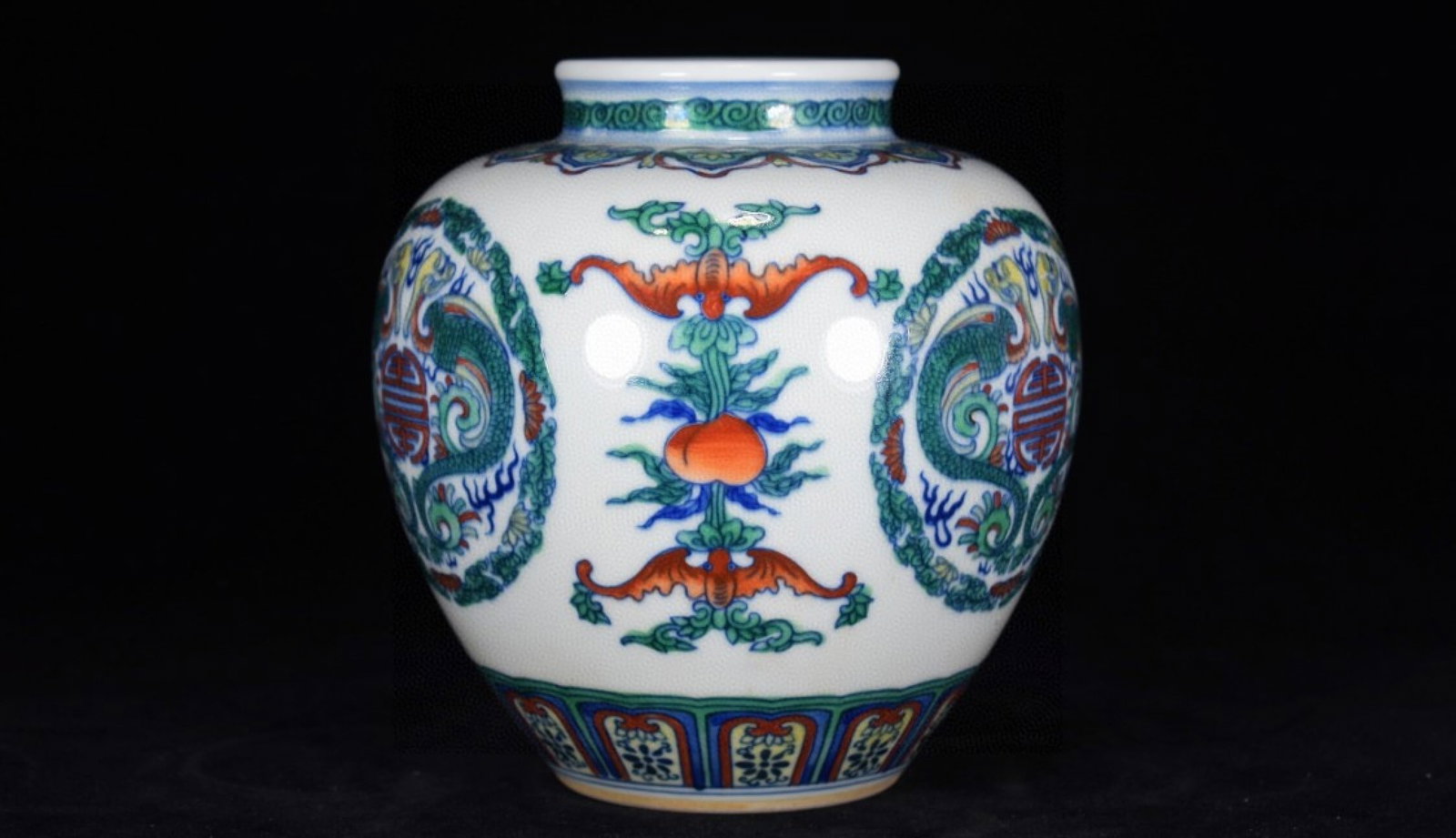 An Exquisite Doucai Auspicious Cloud and Phoenix Pattern Jar - 2