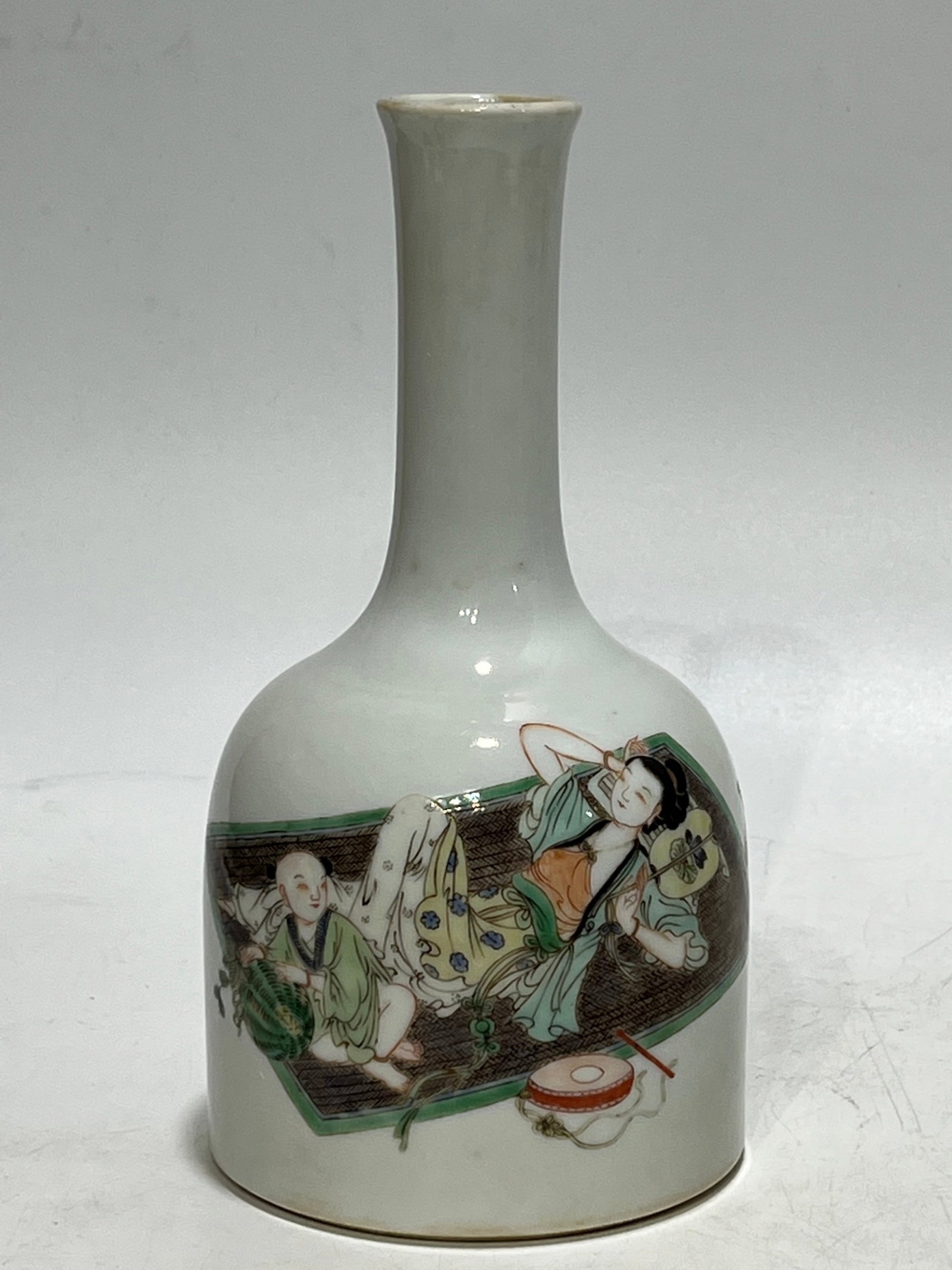 An Exquisite Wucai Figure Pattern Vase - 9