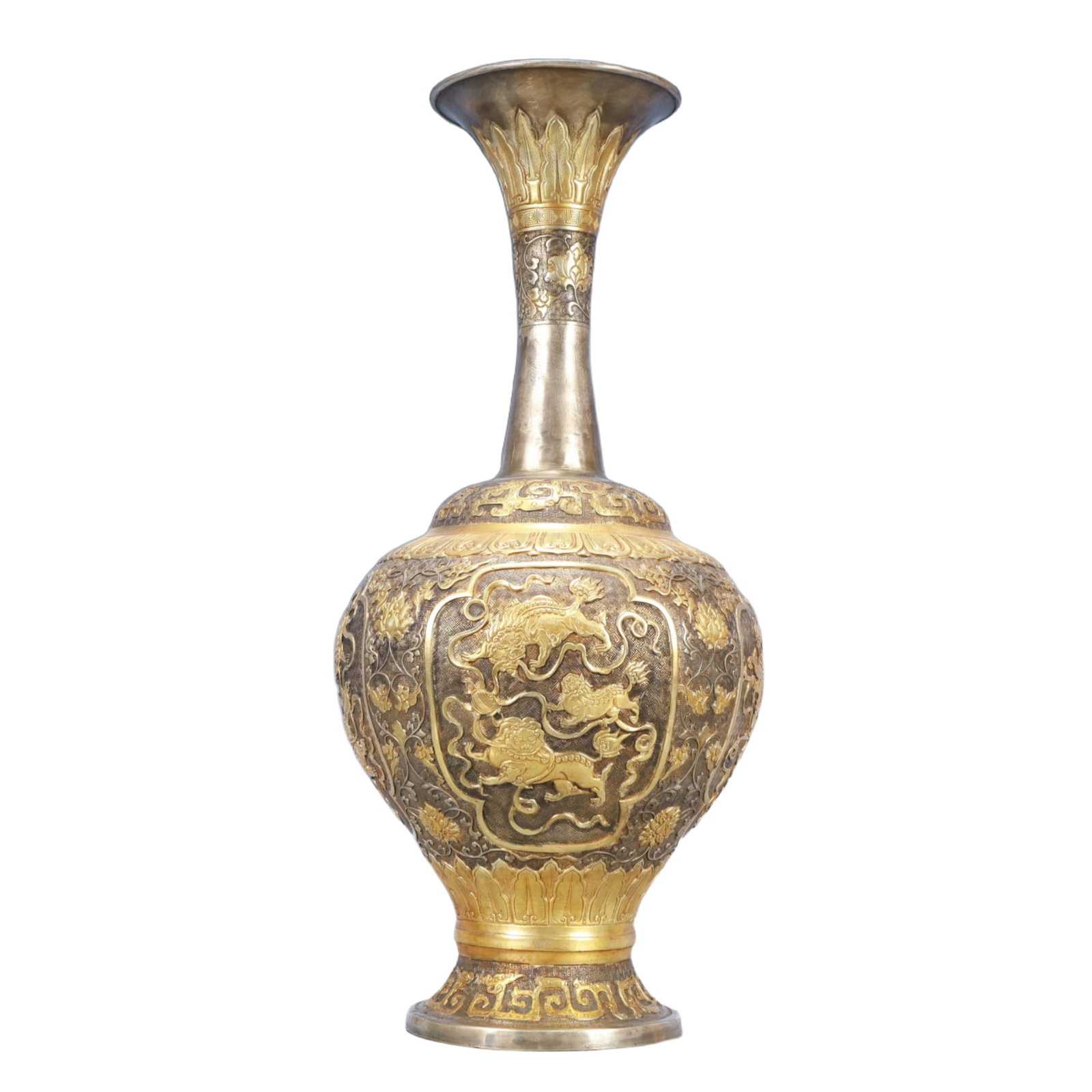 A Huge Gilt Silver Lion Pattern Vase - 4