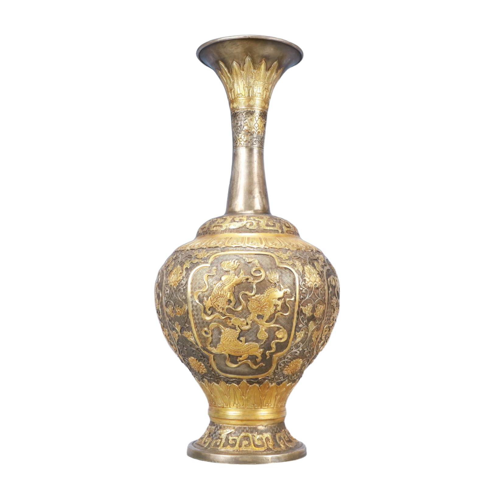A Huge Gilt Silver Lion Pattern Vase - 6