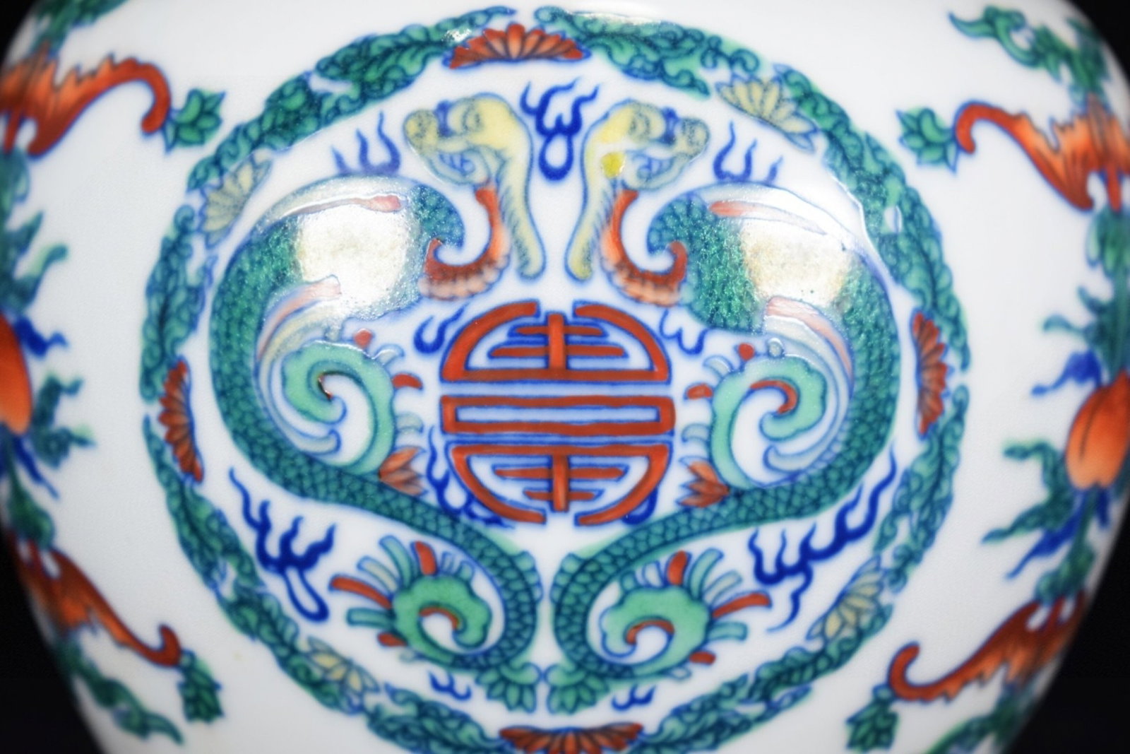 An Exquisite Doucai Auspicious Cloud and Phoenix Pattern Jar - 5
