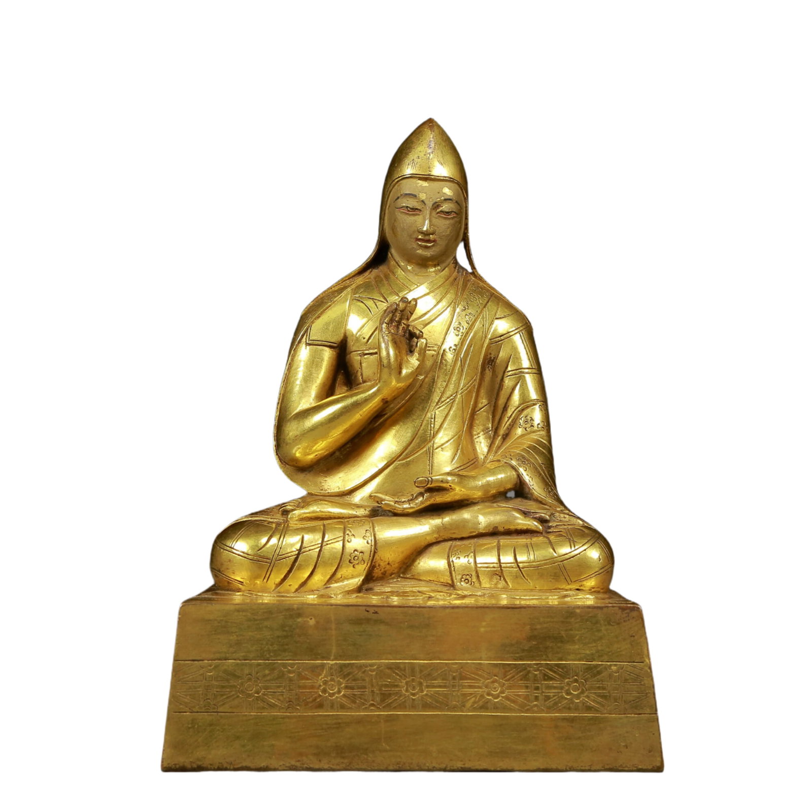 A Solemn Gilt Bronze Statue of Guru: A Solemn Gilt Bronze Statue of Guru,Ming Dynasty, China,Size:5.9inx4.3inx8.7in,Weight:3170g 铜鎏金上师像，明代