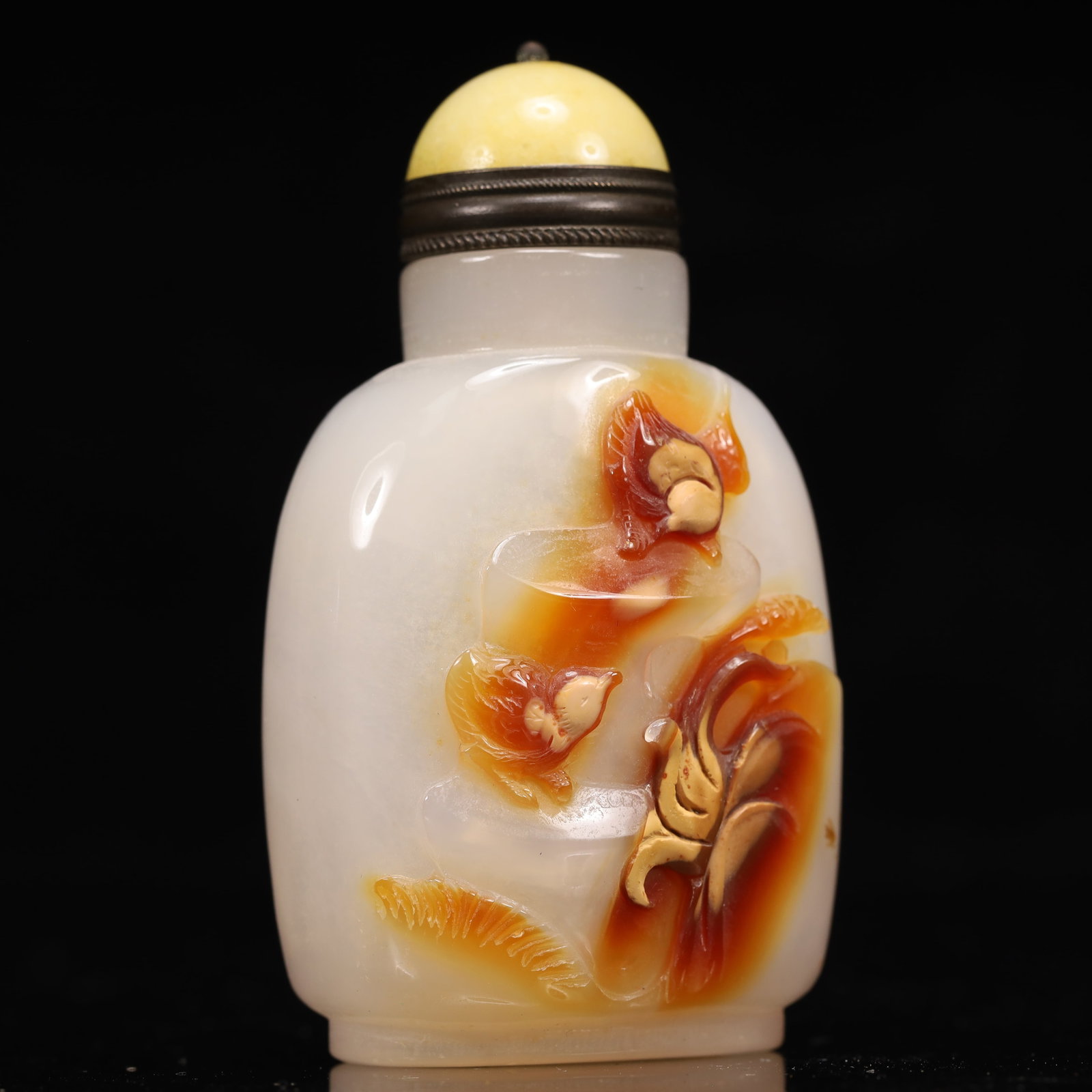 An Exquisite Agate Flower and Fruit Pattern Snuff Bottle - 3