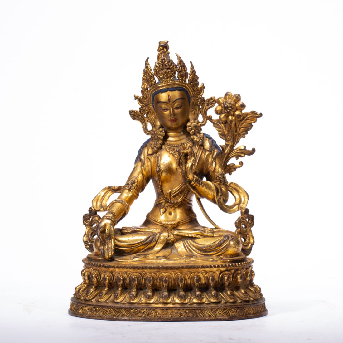 A Solemn Gilt Bronze Statue of Tara: A Solemn Gilt Bronze Statue of Tara,Qing Dynasty,China,Qianlong Mark,Size:5.9inx4.5inx8.3in,Weight:1530g 铜鎏金度母像,中国清代,乾Ɓ