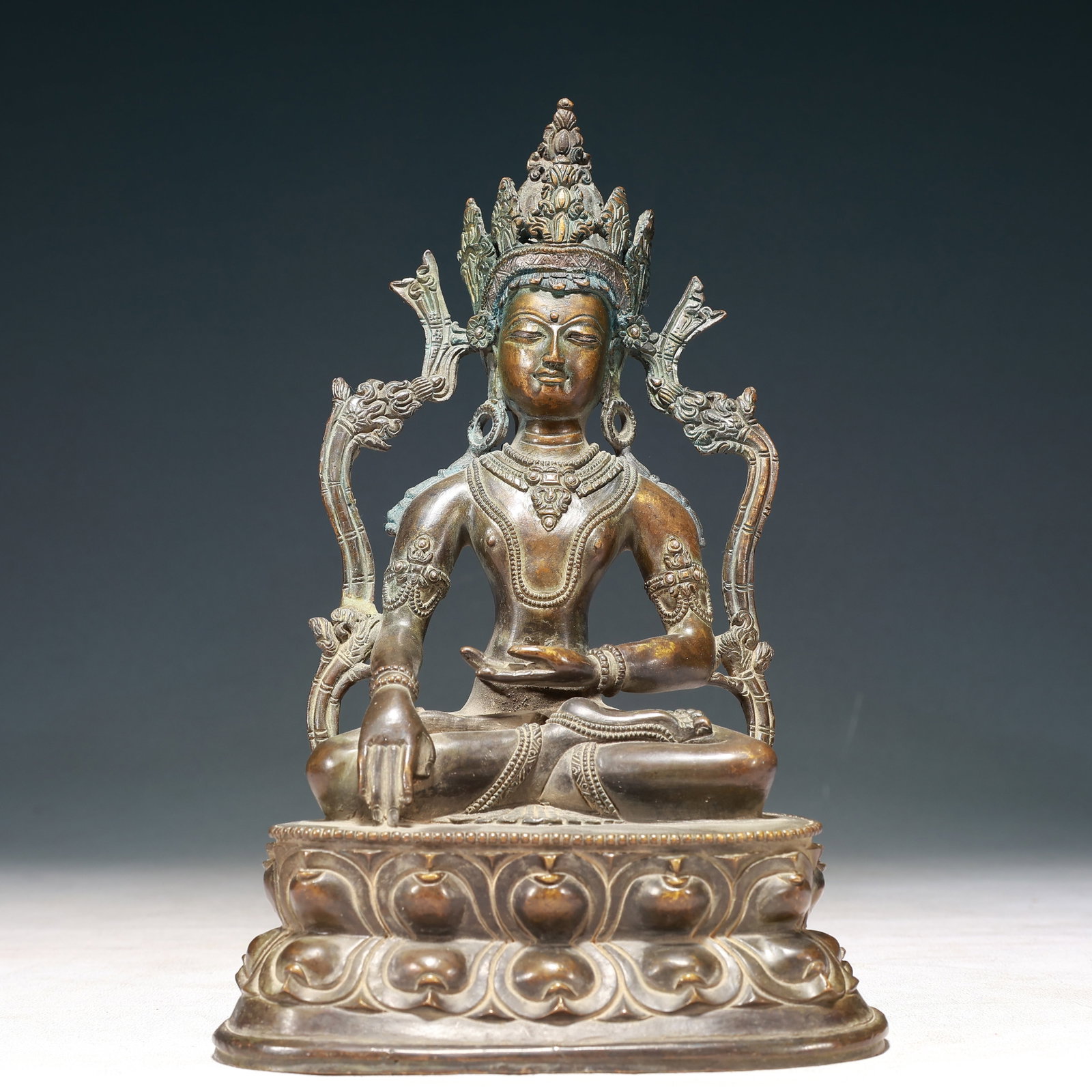 A Solemn Bronze Statue of Gautama??s Mother: A Solemn Bronze Statue of Gautama’s Mother,Qing Dynasty,China,Size:5.9inx3.5inx9.8in,Weight:2200g 铜佛母像,中国清代
