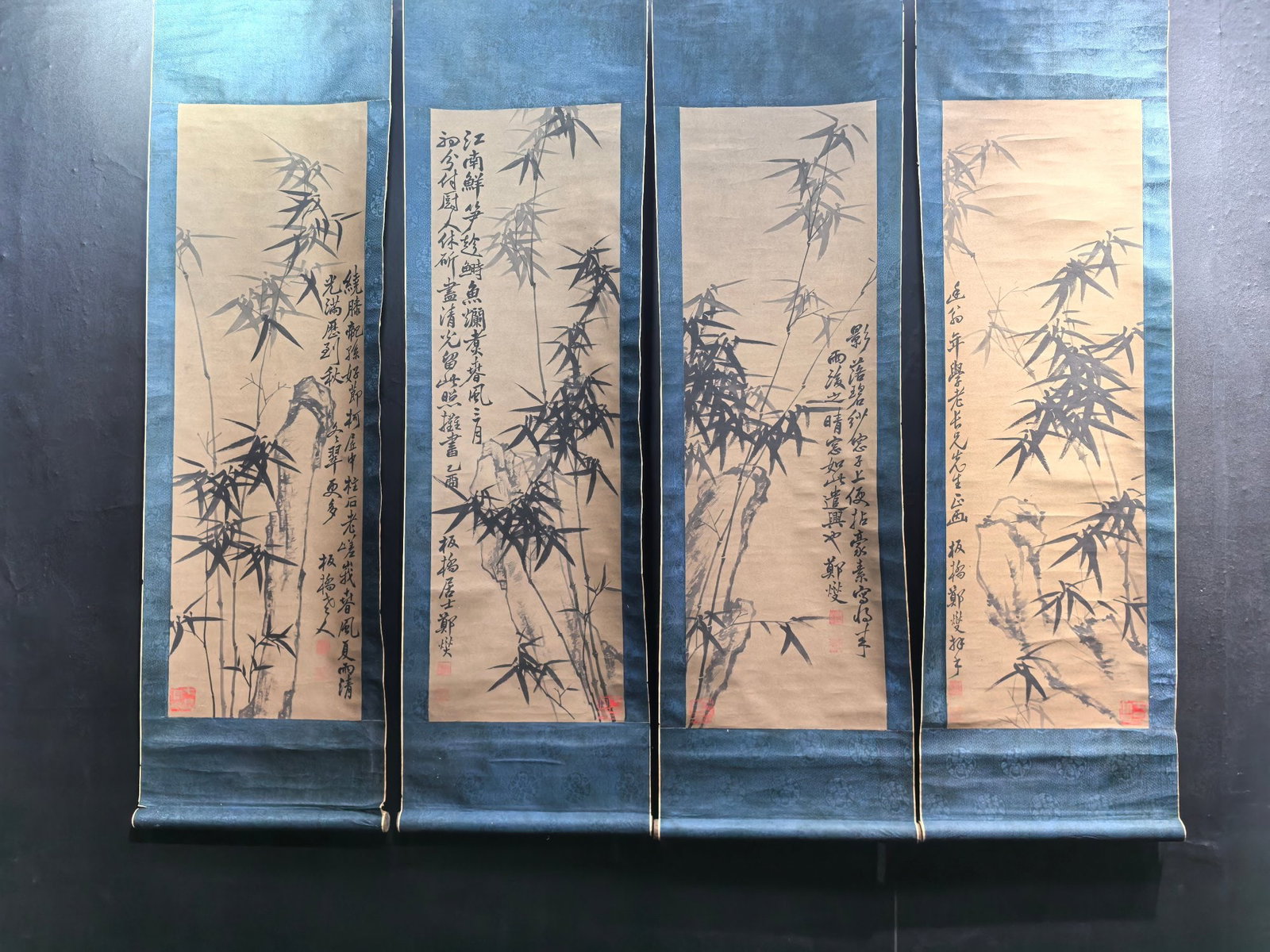 A Set of Chinese Vertical Scroll Ink Painting of Bamboo on Paper,Zheng Banqiao: A Set of Chinese Vertical Scroll Ink Painting of Bamboo on Paper,Zheng Banqiao,Size:12.1inx38.4in*4 一套中国水墨竹子图立轴,郑