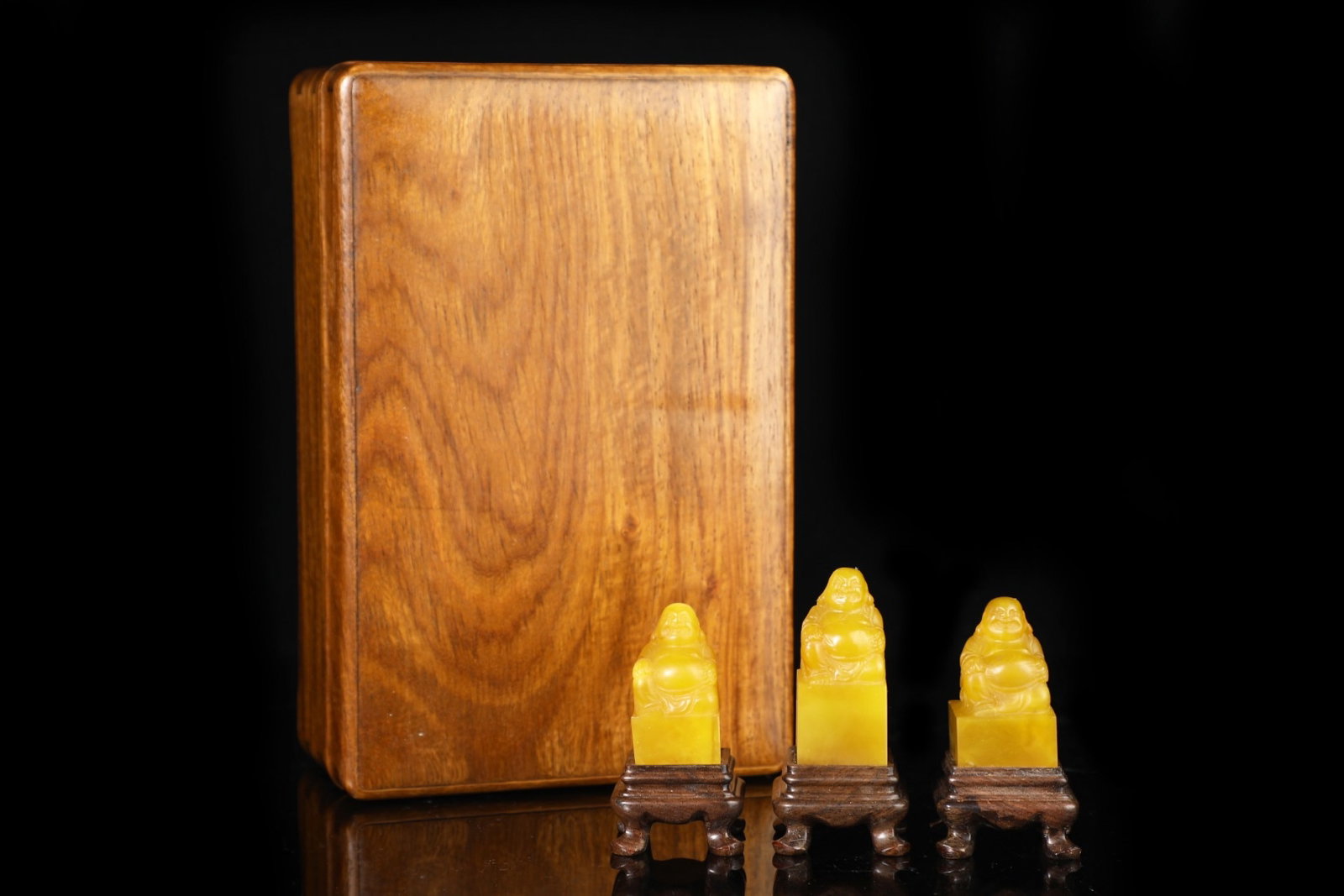 A Set of Fine Tianhuang Stone Maitreya Buddha Ornament: A Set of Fine Tianhuang Stone Maitreya Buddha Ornament,Qing Dynasty, China,Size:2inx0.8in,Total Weight:122g 一套田黄石弥勒佛像摆件,