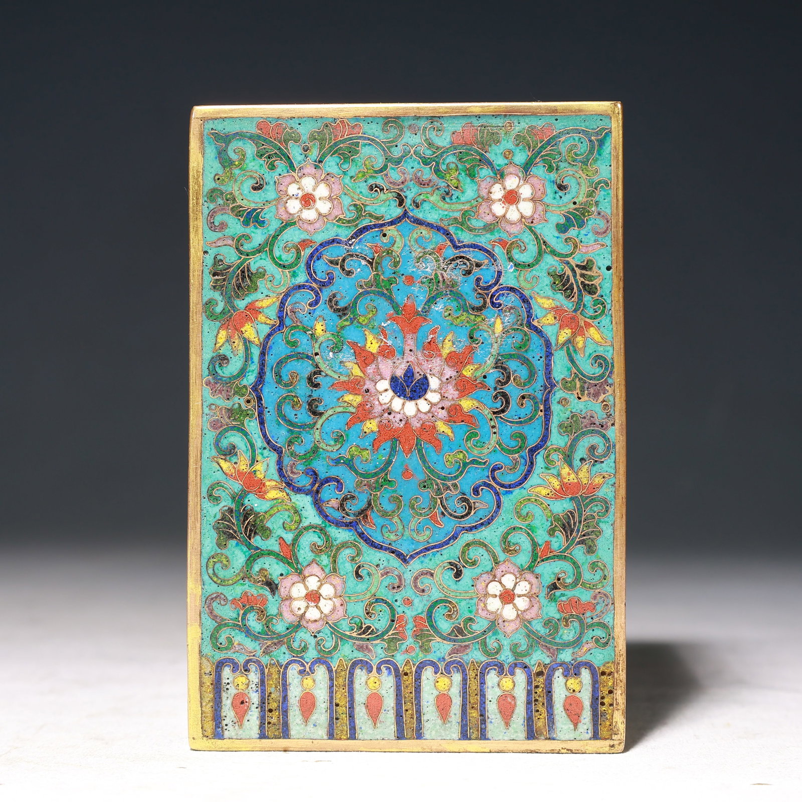 An Exquisite Cloisonne Lotus Pattern Brush Pot (1 of 8)
