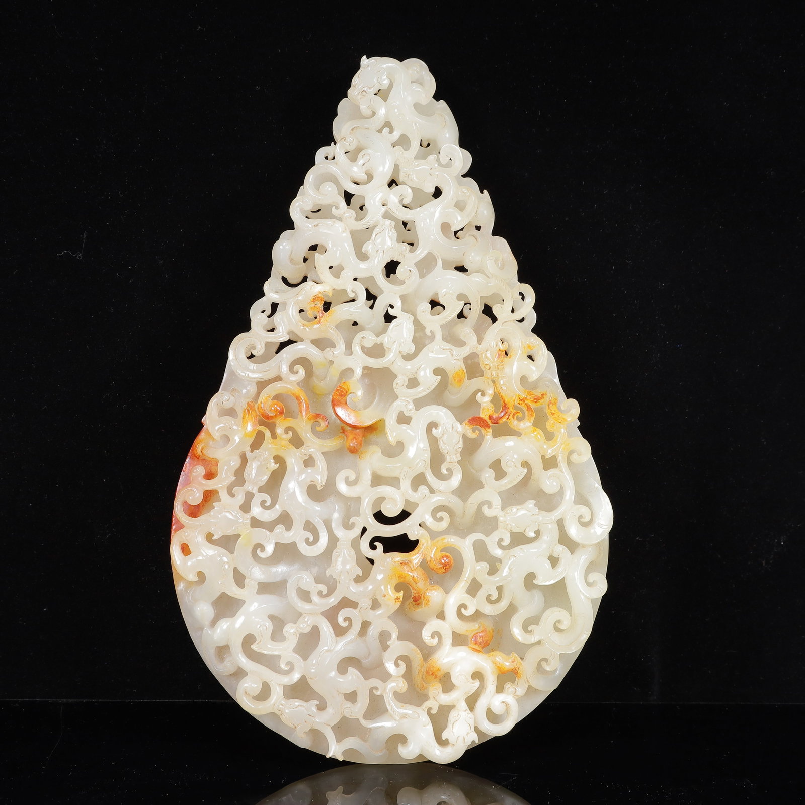 An Exquisite White Jade Chi-Dragon Pattern Ornament - 2