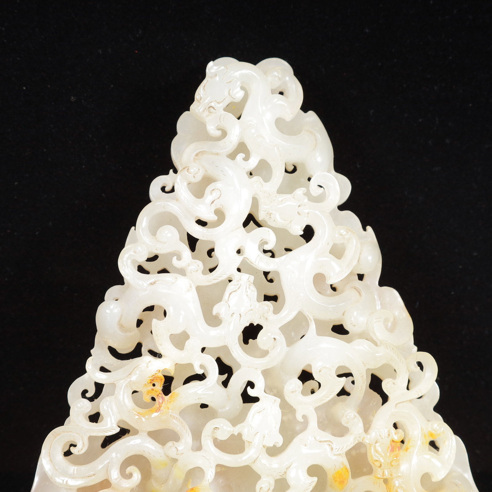 An Exquisite White Jade Chi-Dragon Pattern Ornament - 3