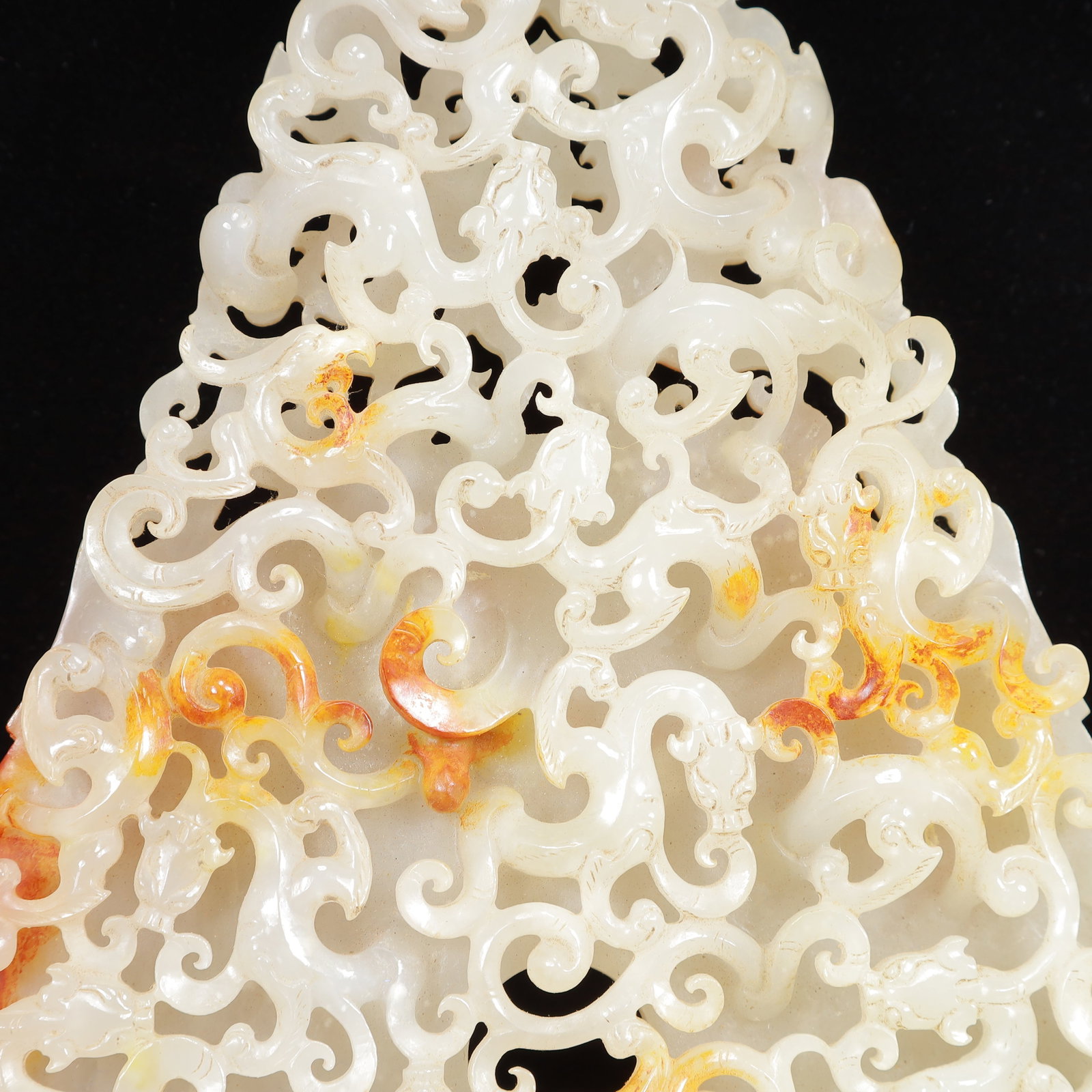 An Exquisite White Jade Chi-Dragon Pattern Ornament - 4