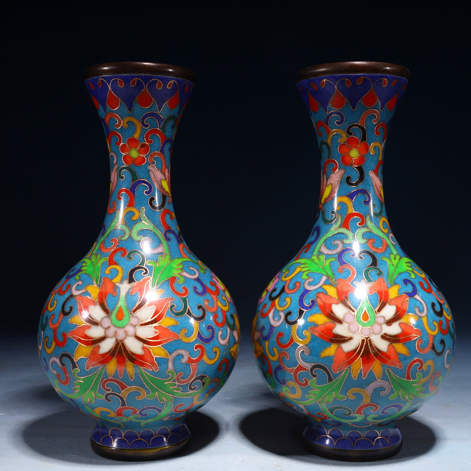 A Pair of Exquisite Cloisonne Flower Pattern Vases (1 of 6)