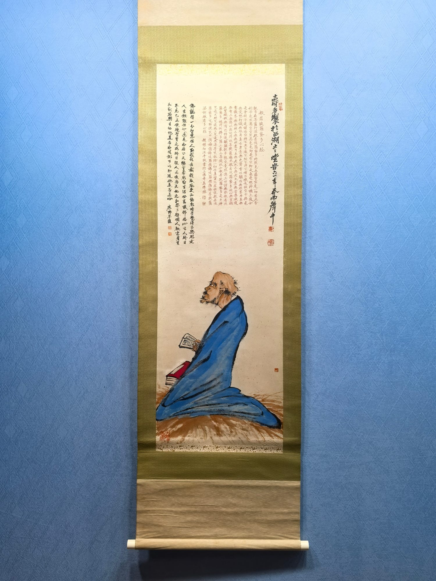 A Chinese Vertical Scroll Ink Painting of Figure on Paper,Pan Tianshou: A Chinese Vertical Scroll Ink Painting of Figure on Paper,Pan Tianshou,Size:15.7inx45.6in 一幅中国水墨人物画立轴,潘天ë