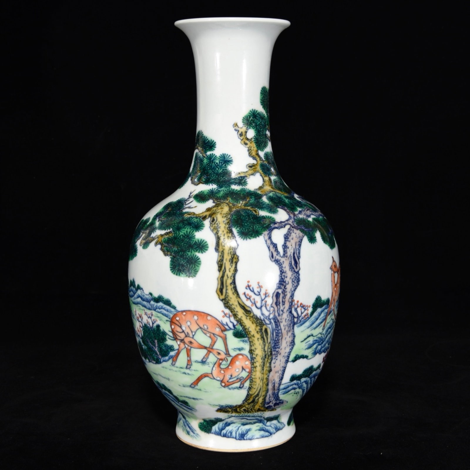 A Rare Doucai Pine and Deer Pattern Vase: A Rare Doucai Pine and Deer Pattern Vase,Qing Dynasty, China,Qianlong Six-character Mark,Size:13.2inx6.7in 斗彩松鹿纹瓶,中国清代,乾