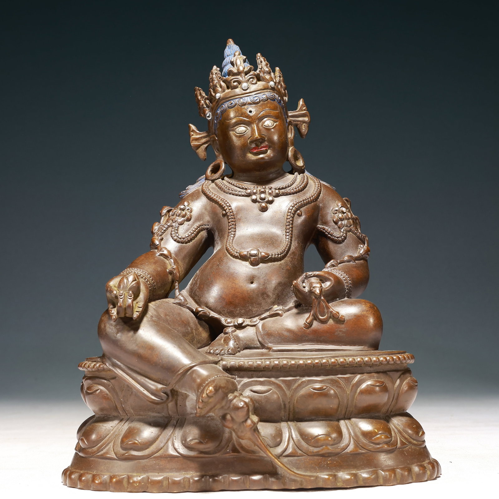 A Solemn Bronze Inlaid Silver Statue of Mammon,With Inscription: A Solemn Bronze Inlaid Silver Statue of Mammon,With Inscription,Qing Dynasty,China,Size:7.9inx4.7inx11in,Weight:3700g 铜嵌银财神像,带铭文,中
