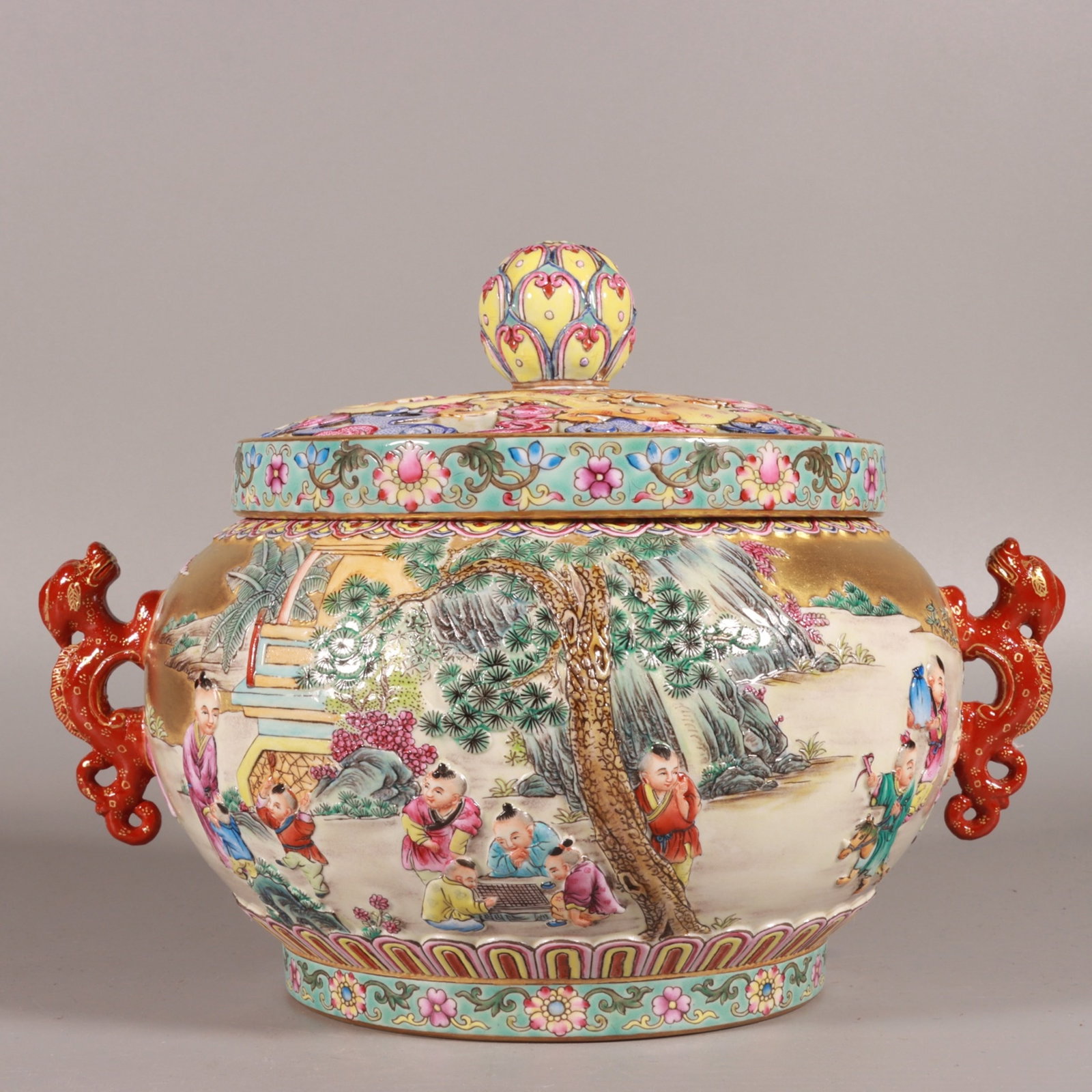 An Exquisite Enamel Gold Ground Figure and Dragon Pattern Dragon-Ears Censer: An Exquisite Enamel Gold Ground Figure and Dragon Pattern Dragon-Ears Censer,Qing Dynasty, China,Qianlong Six-character Mark,Size:6.7inx7.1in 珐琅彩金地人物&#