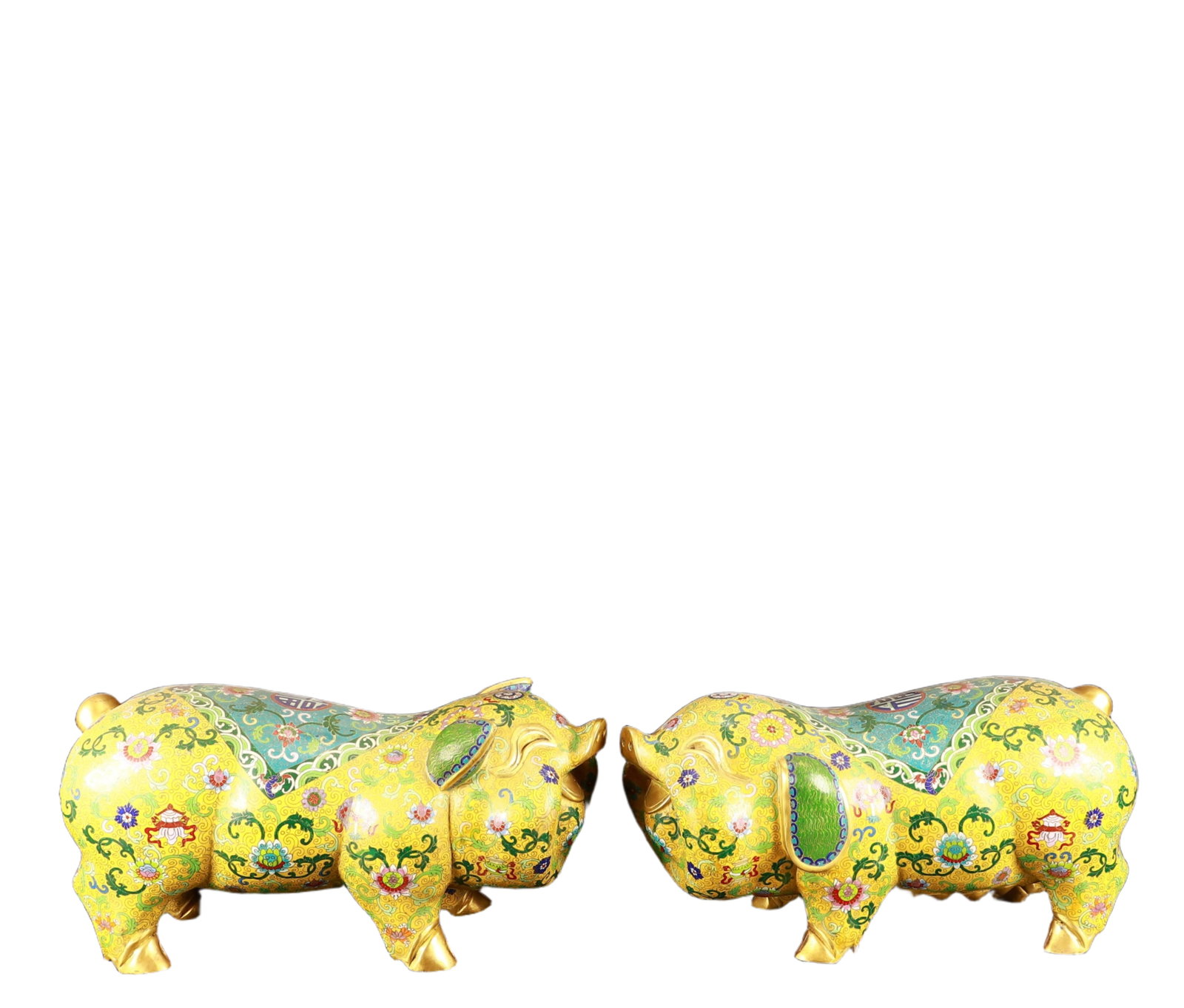 A Pair of Huge Cloisonne Lotus Pattern Pig Ornament (1 of 14)
