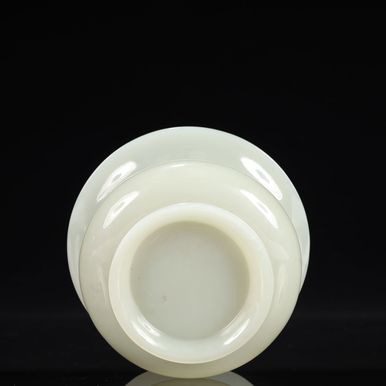 An Exquisite White Jade Jar - 6
