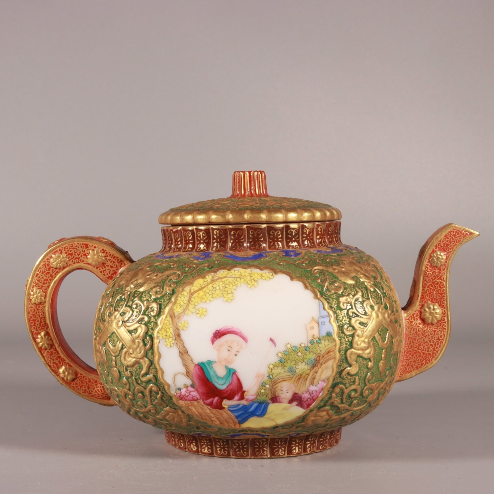 An Exquisite Enamel Green Ground Landscape and Figure Pattern Teapot: An Exquisite Enamel Green Ground Landscape and Figure Pattern Teapot,Qing Dynasty, China,Qianlong Six-character Mark,Size:4.3inx4.7in 珐琅彩绿地山水人&#