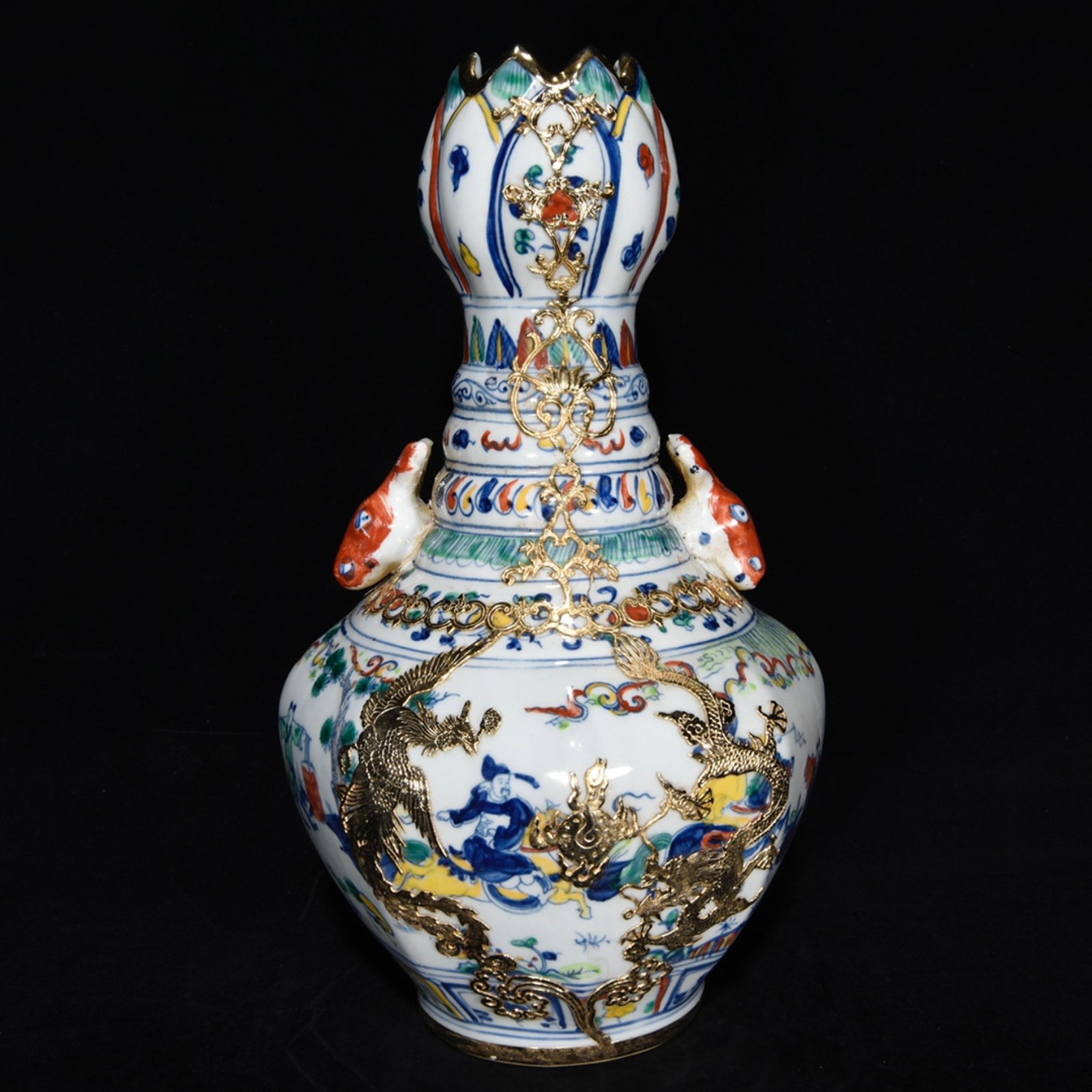 A Rare Blue and White Wucai Covered silver-gilt Character and Story Pattern Beast-Ears Vase: A Rare Blue and White Wucai Covered silver-gilt Character and Story Pattern Beast-Ears Vase,Ming Dynasty, China,Chenghua Mark,Size:15.4inx9.4in