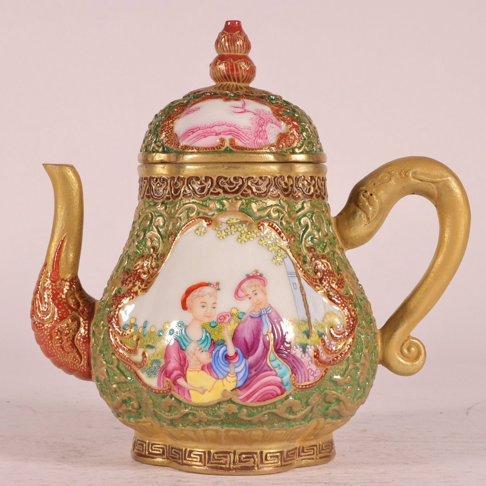 An Exquisite Enamel Green Ground Painted Gold Figure Pattern Ewer: An Exquisite Enamel Green Ground Painted Gold Figure Pattern Ewer,Qing Dynasty, China,Qianlong Four-character Mark,Size:5.1inx3.5in
