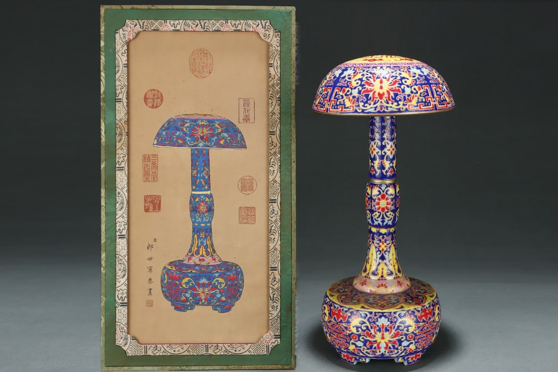 A Rare Blue Ground Famille-Rose Painted Gold Lotus,Bats and Peach Pattern Hatstand (1 of 8)