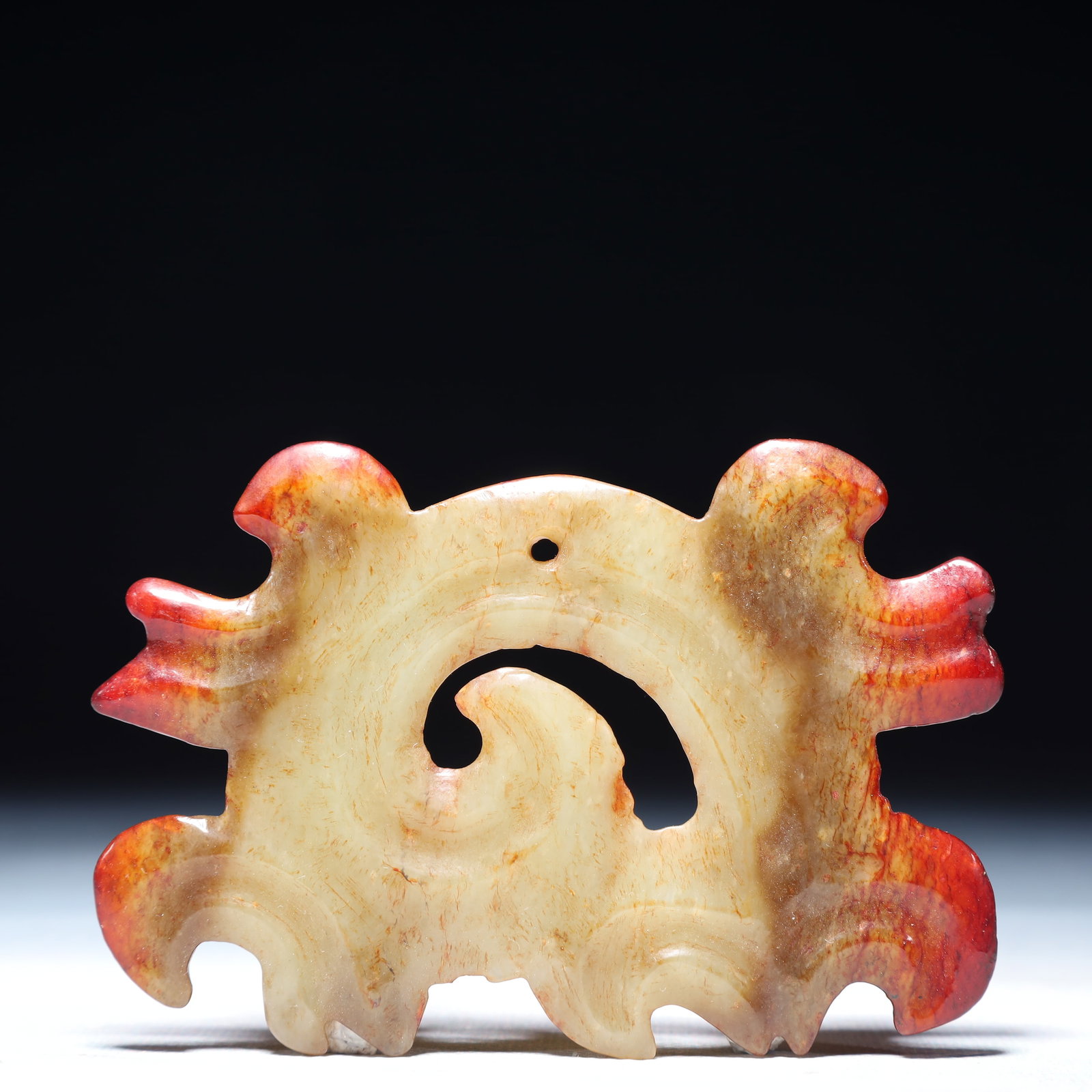An Archaic Hongshan Culture White Jade Auspicious Cloud Pattern Pendant: An Archaic Hongshan Culture White Jade Auspicious Cloud Pattern Pendant,Ancient Time,China,Size:3.9inx2.8in,Weight:1.95g 红山文化白玉祥云纹挂