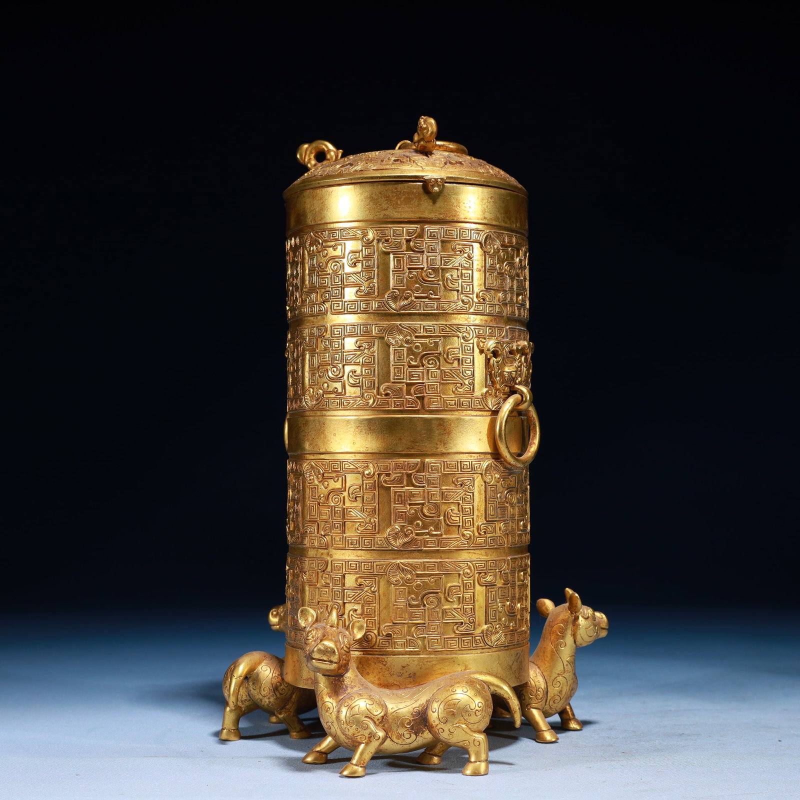 An Exquisite Gilt Bronze Double-Ears Beast Legs Jar with Cover: An Exquisite Gilt Bronze Double-Ears Beast Legs Jar with Cover,Qing Dynasty,China,Qianlong Four-character Mark,Size:6.3inx9.8inx9.8in,Weight:2250g 铜鎏金双耳兽Ū