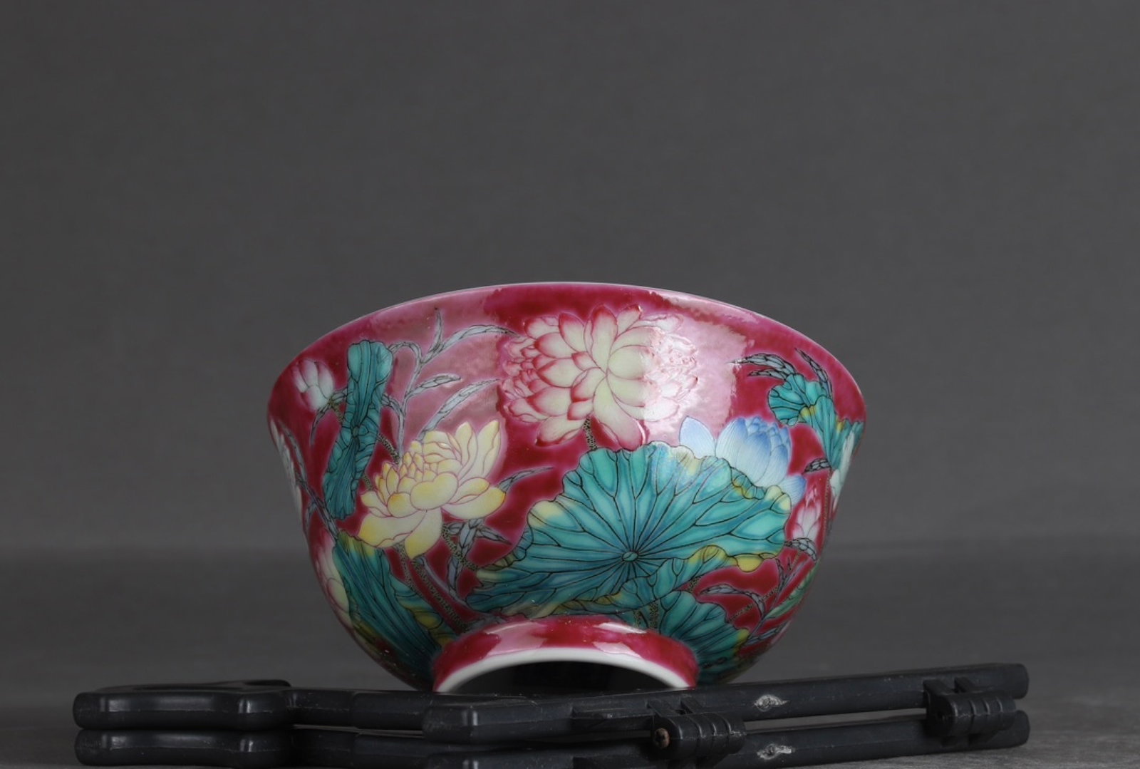 An Exquisite Enamel Ruby Red-Glazed Flower Pattern Bowl - 5