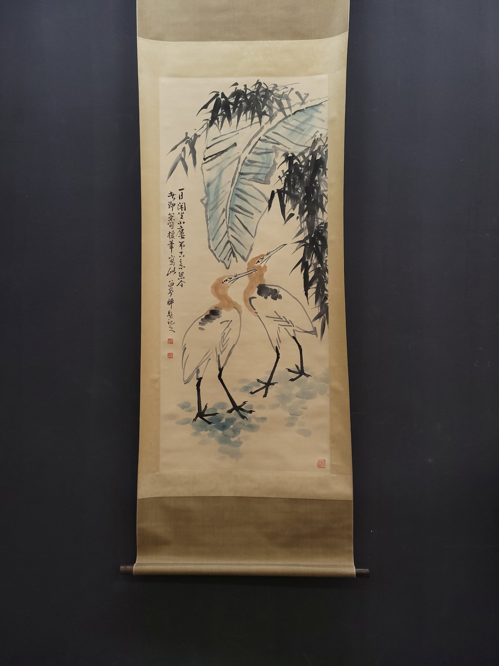 A Chinese Vertical Scroll Ink Painting of Crane on Paper: A Chinese Vertical Scroll Ink Painting of Crane on Paper,Li Kuchan,Size:23.2inx53.9in 一幅中国水墨鹤画立轴,李苦禅