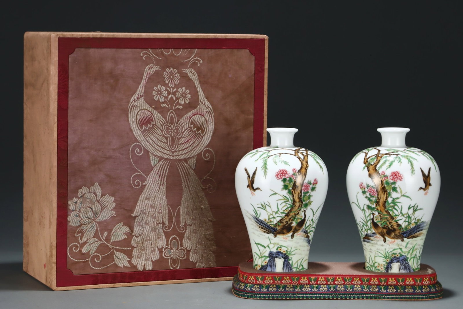 A Pair of Exquisite Famille-Rose Flower and Bird Pattern Vases,with poem: A Pair of Exquisite Famille-Rose Flower and Bird Pattern Vases,with poem,Qing Dynasty,China,Yongzheng Four-character Mark,Size:8.4inx5.6in