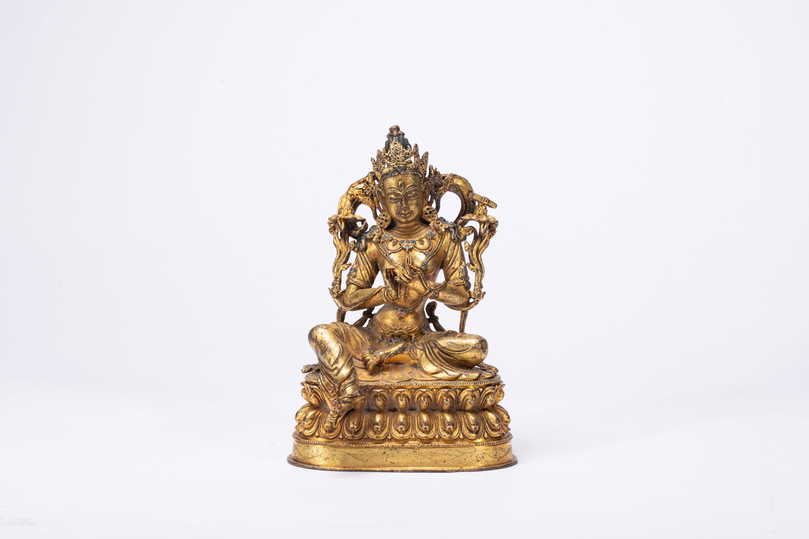 A Solemn Gilt Bronze Statue of Bodhisattva: A Solemn Gilt Bronze Statue of Bodhisattva,Qing Dynasty,China,Size:3.7inx3.1inx5.5in,Weight:670g 铜鎏金菩萨像,中国清代